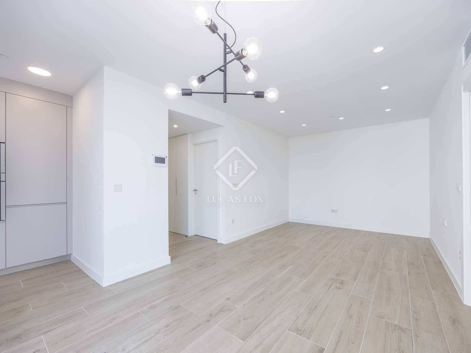 2 soverom Leilighet til leie i Valencia by med svømmebasseng garasje - € 2 400 (Ref: 7791622)