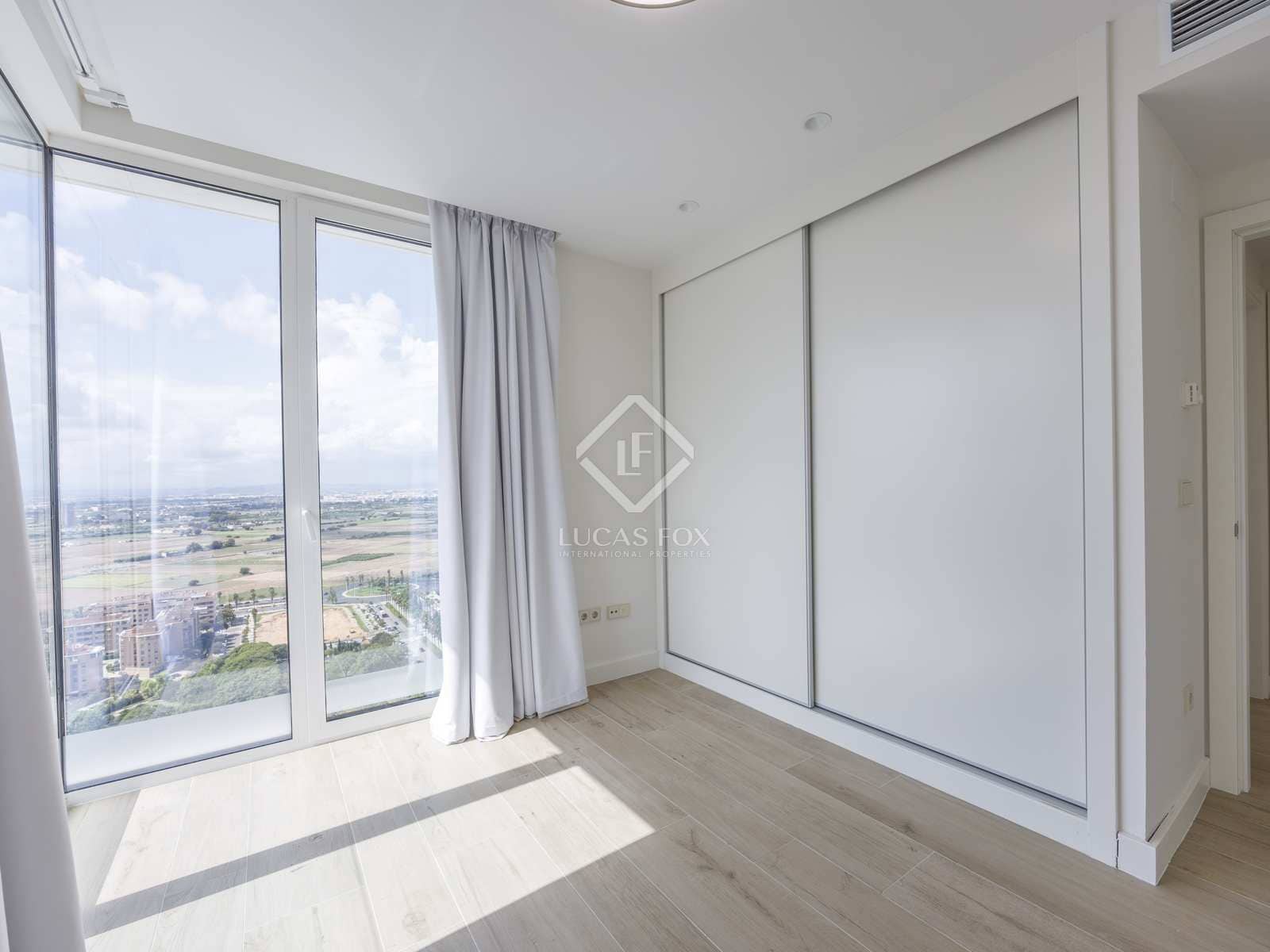 2 soverom Leilighet til leie i Valencia by med svømmebasseng garasje - € 2 400 (Ref: 7791622)