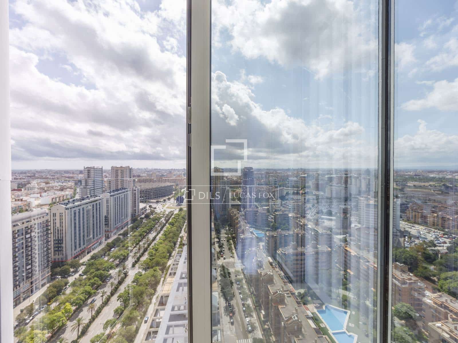 2 soverom Leilighet til leie i Valencia by med svømmebasseng garasje - € 2 400 (Ref: 7791622)