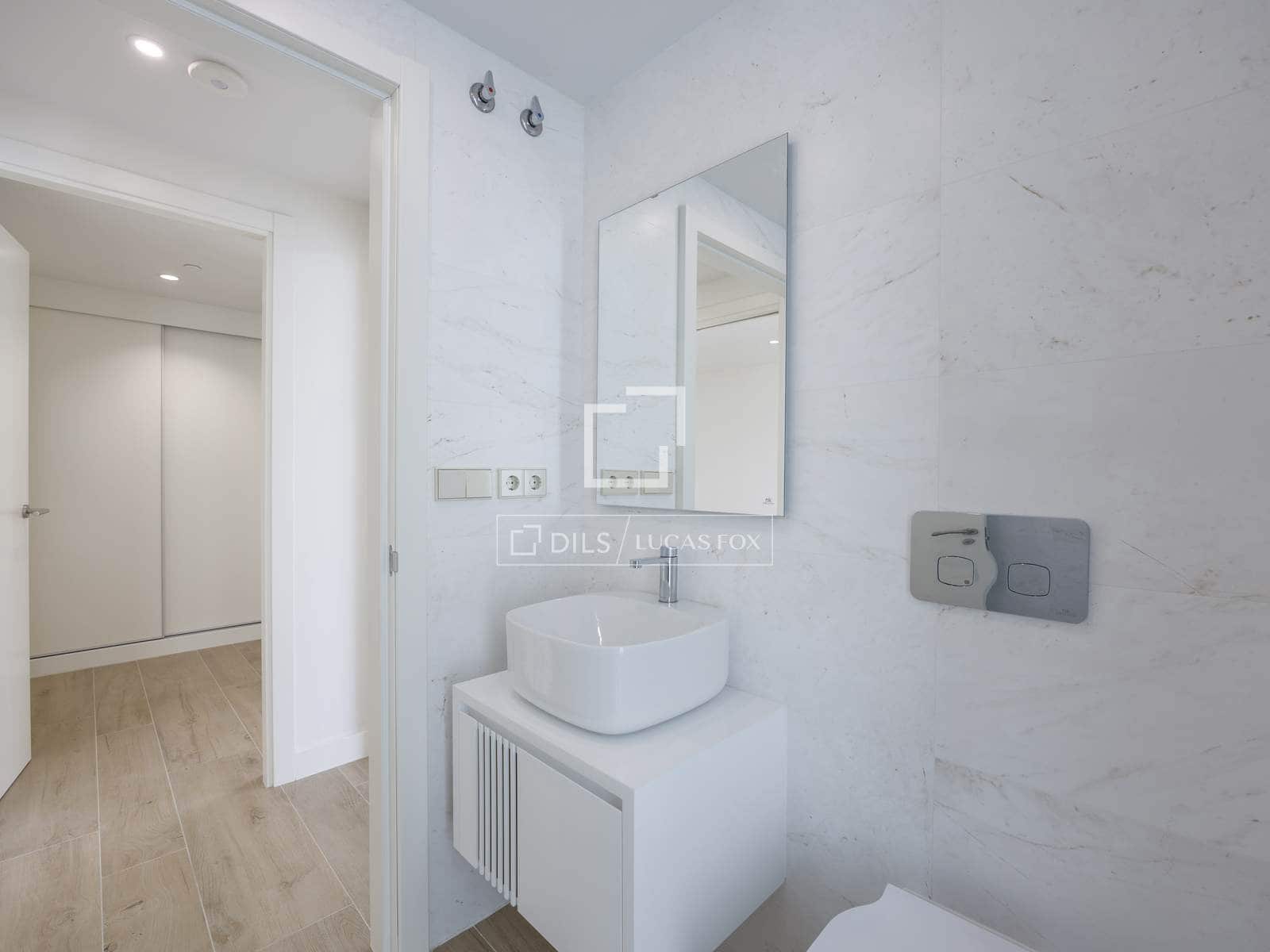 2 soverom Leilighet til leie i Valencia by med svømmebasseng garasje - € 2 400 (Ref: 7791622)