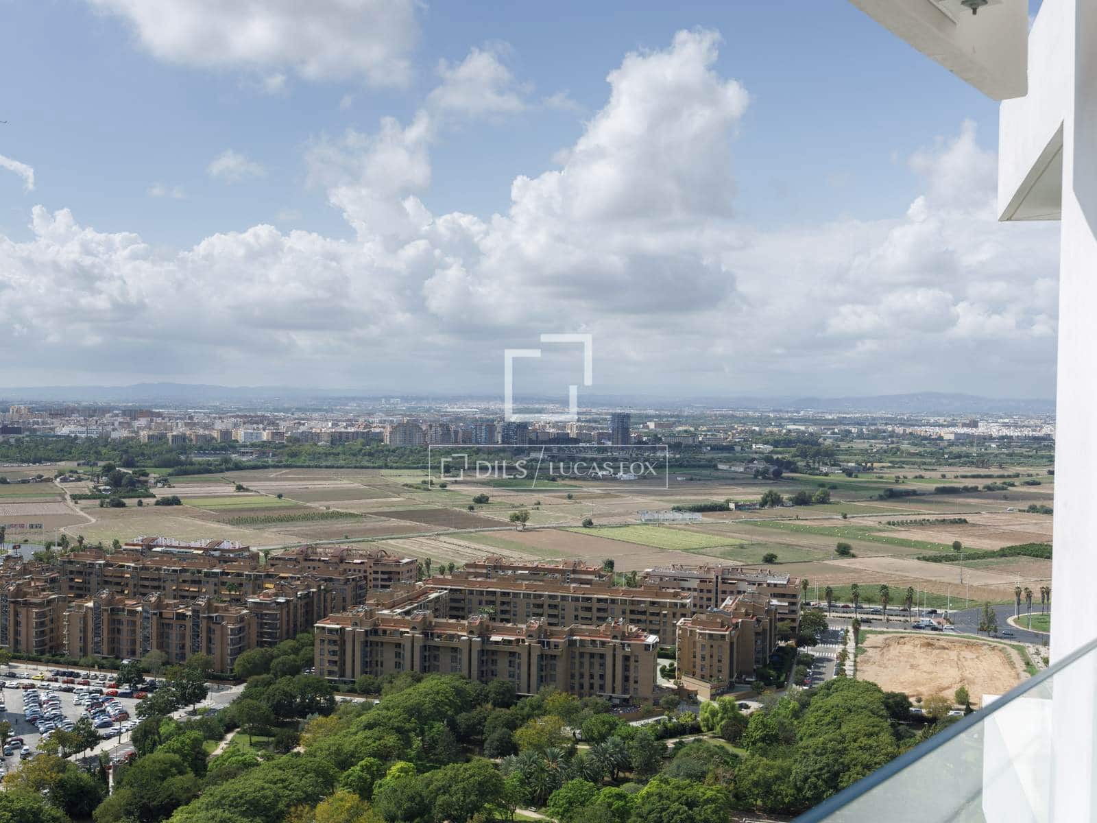 2 soverom Leilighet til leie i Valencia by med svømmebasseng garasje - € 2 400 (Ref: 7791622)