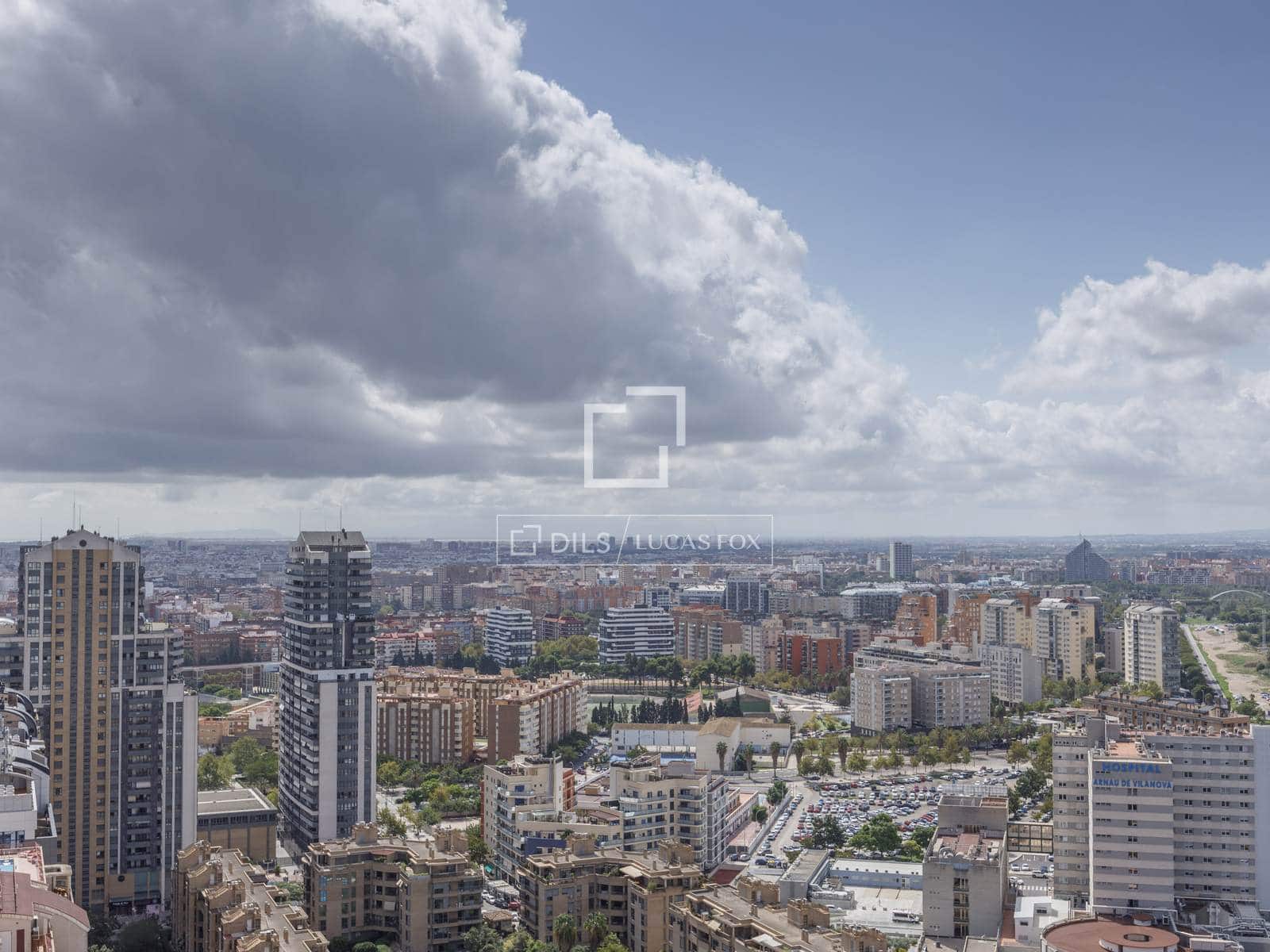 2 soverom Leilighet til leie i Valencia by med svømmebasseng garasje - € 2 400 (Ref: 7791622)