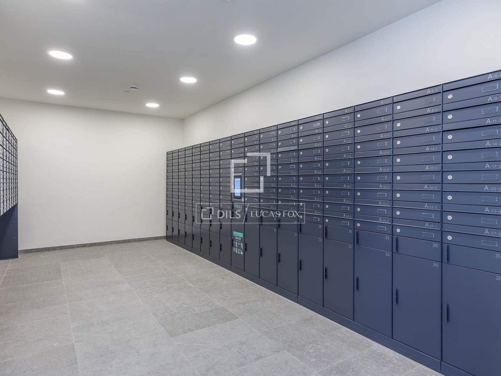 2 soverom Leilighet til leie i Valencia by med svømmebasseng garasje - € 2 400 (Ref: 7791622)