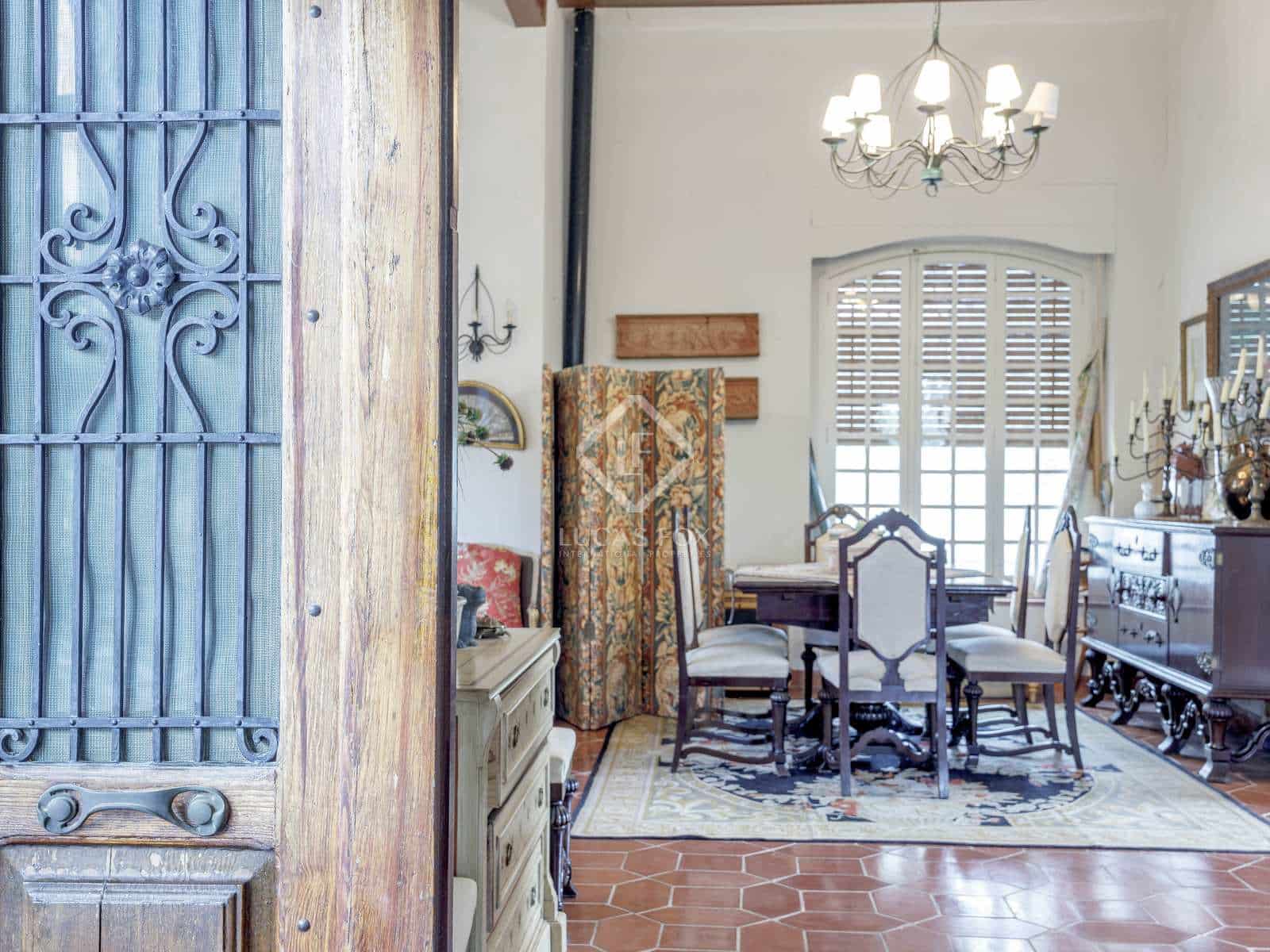 9 bedroom Villa for sale in Naquera with pool garage - € 1,300,000 (Ref: 7798152)