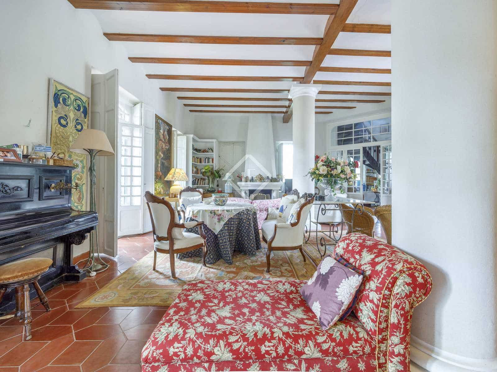 9 bedroom Villa for sale in Naquera with pool garage - € 1,300,000 (Ref: 7798152)