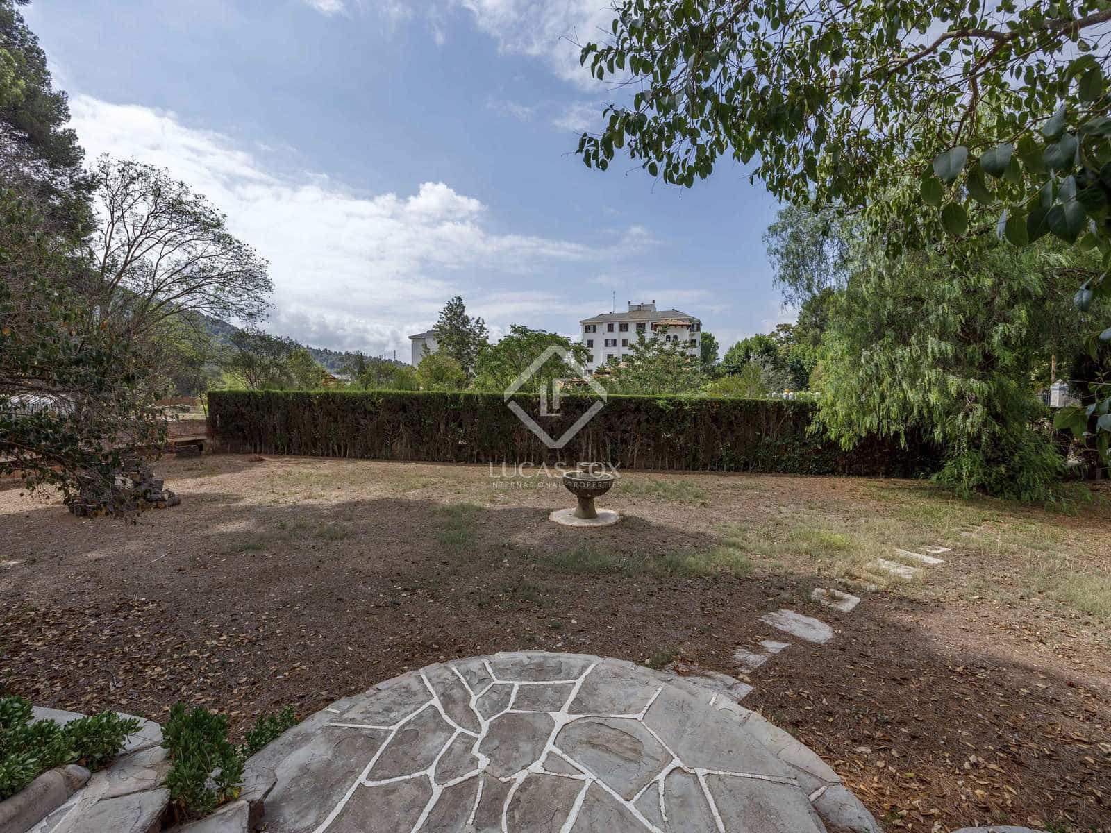 9 bedroom Villa for sale in Naquera with pool garage - € 1,300,000 (Ref: 7798152)