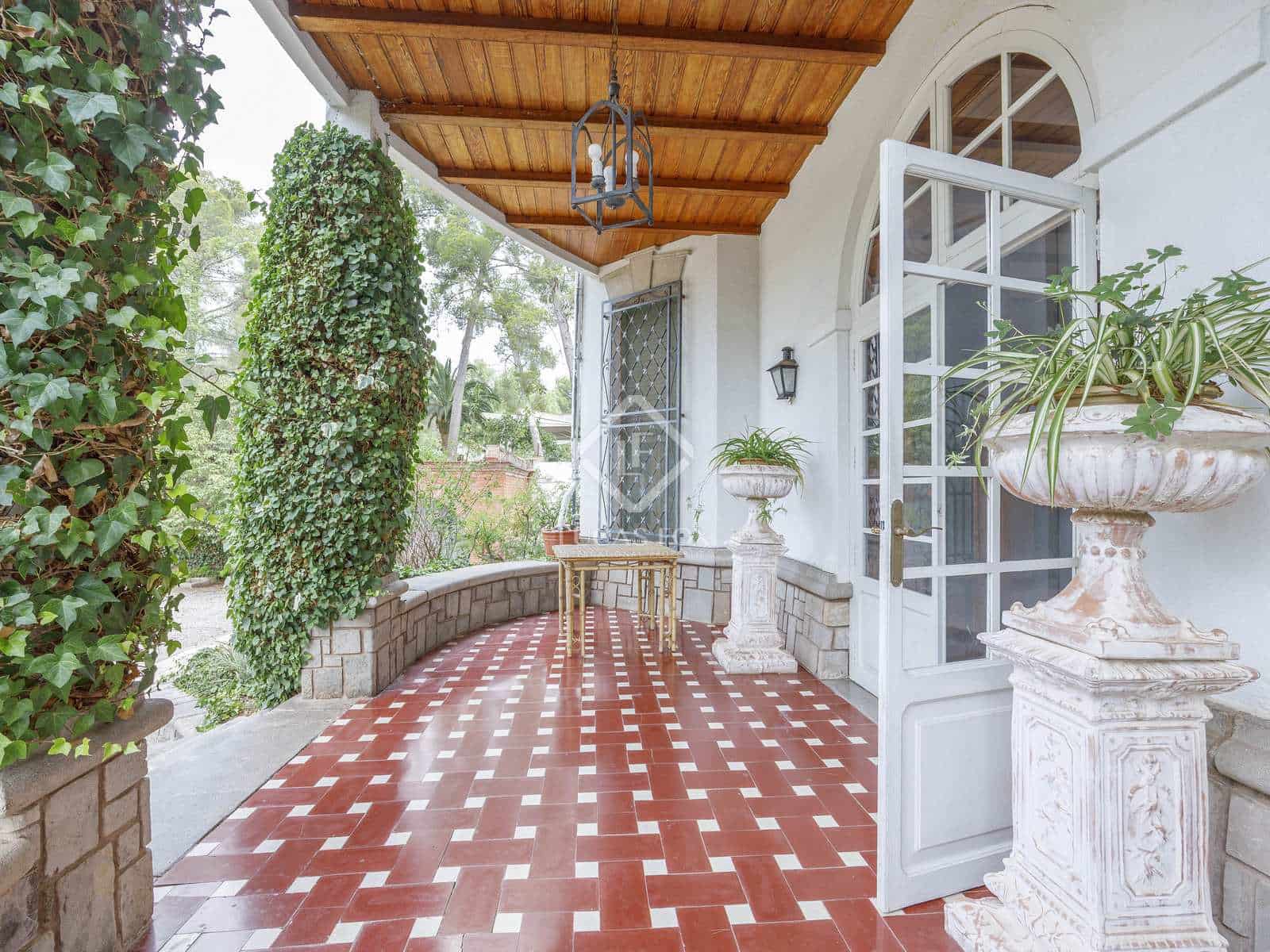 9 bedroom Villa for sale in Naquera with pool garage - € 1,300,000 (Ref: 7798152)