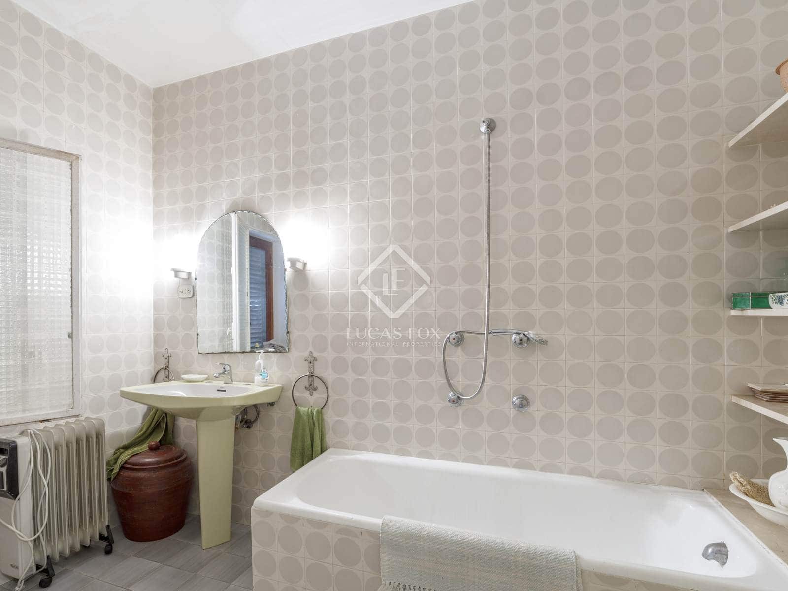 9 bedroom Villa for sale in Naquera with pool garage - € 1,300,000 (Ref: 7798152)