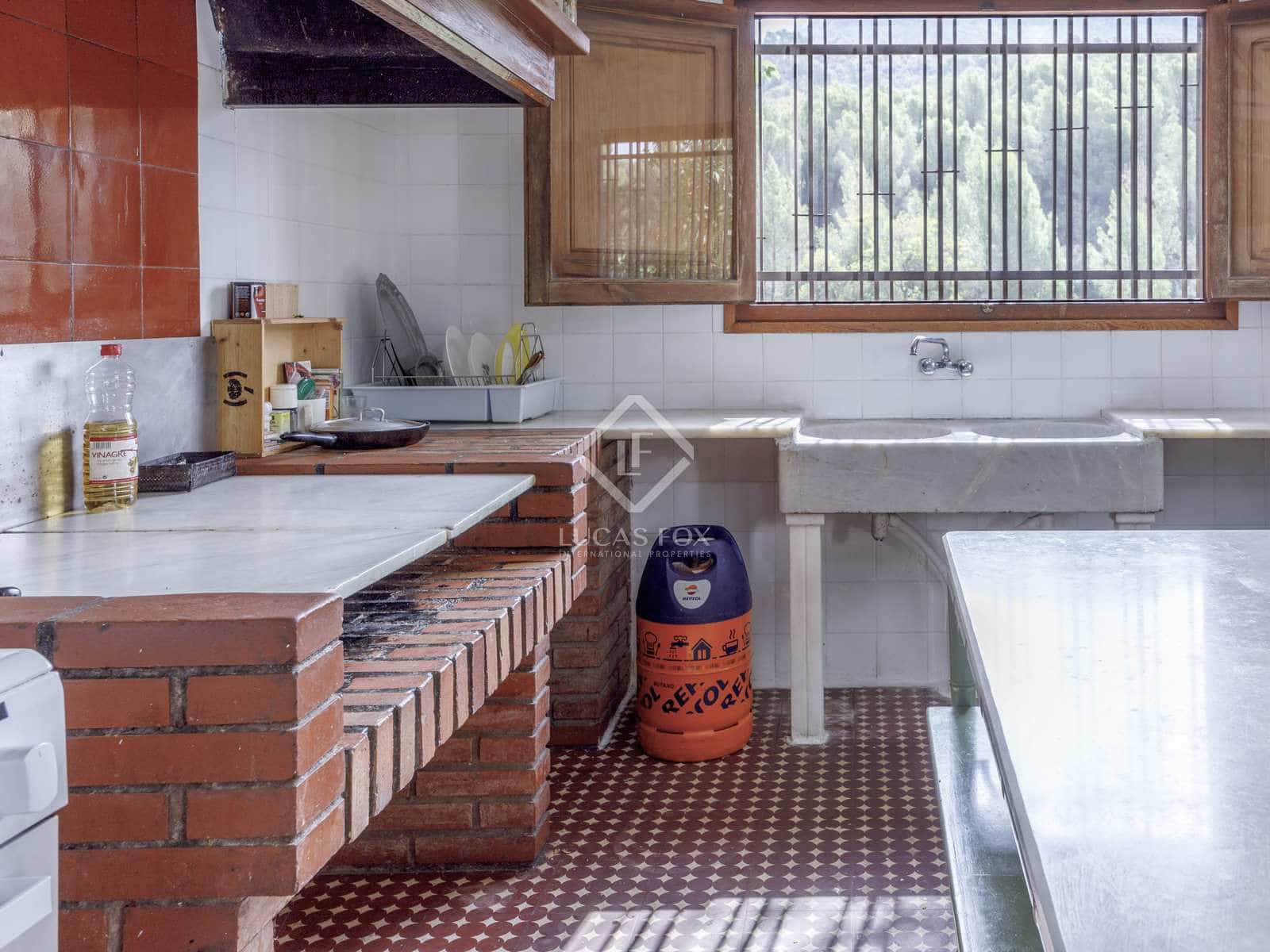 9 bedroom Villa for sale in Naquera with pool garage - € 1,300,000 (Ref: 7798152)