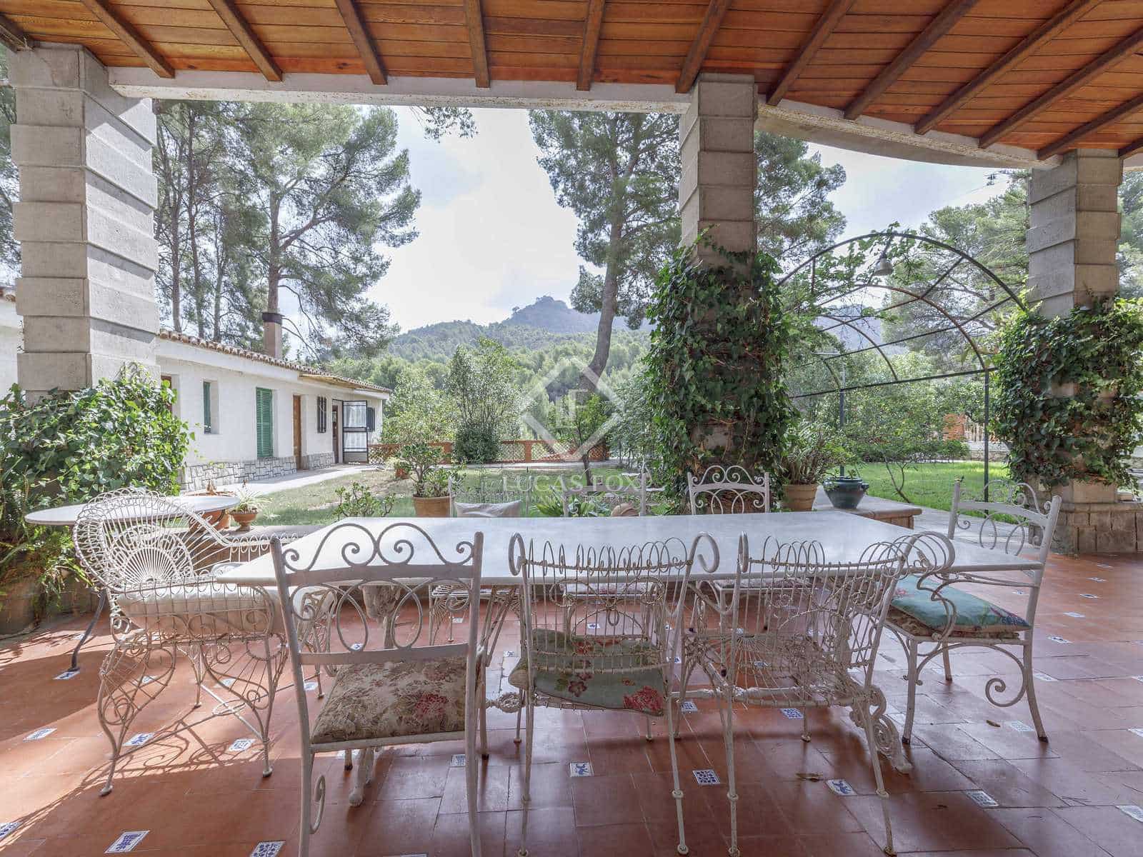 9 bedroom Villa for sale in Naquera with pool garage - € 1,300,000 (Ref: 7798152)