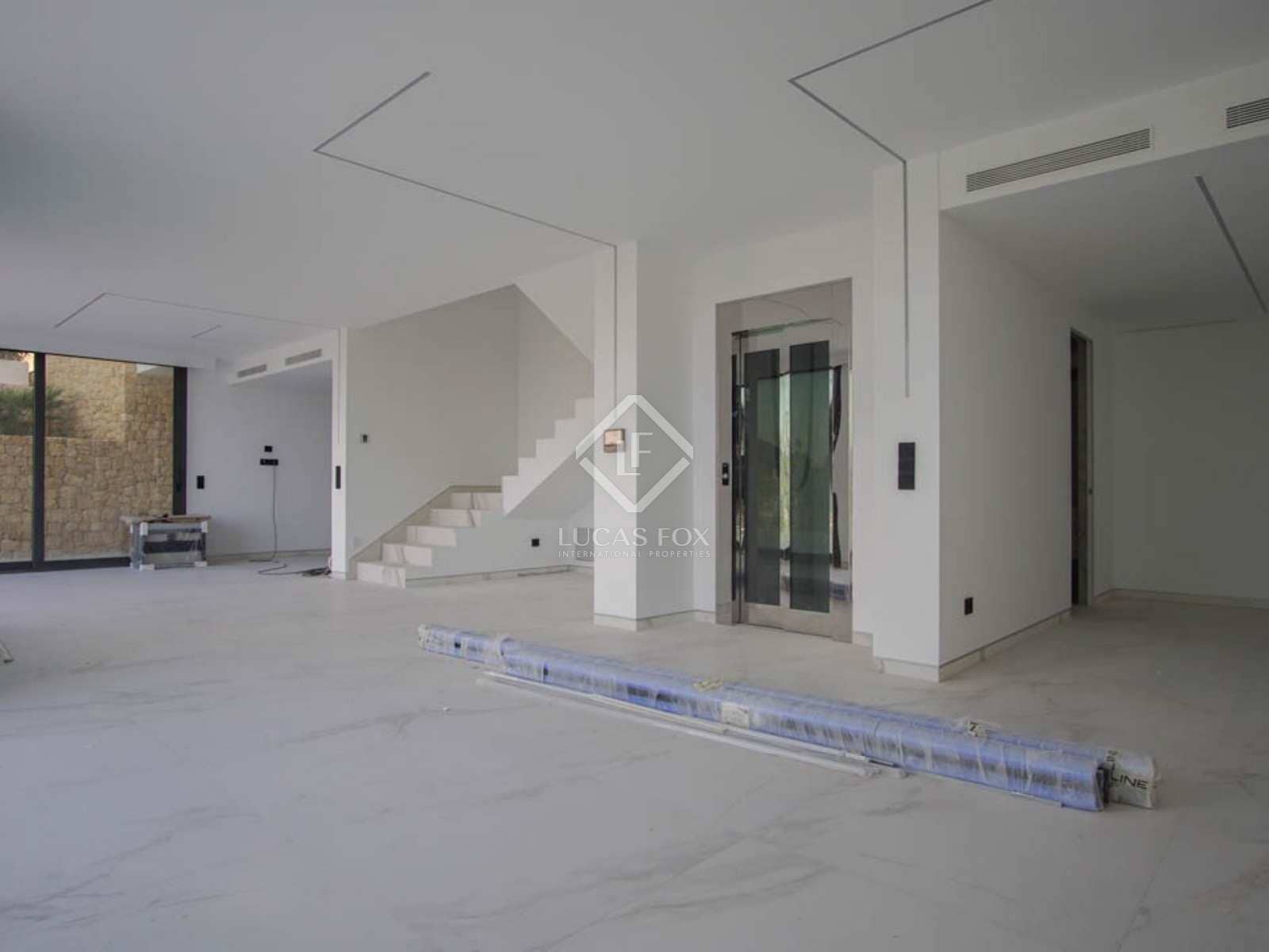 5 bedroom Villa for sale in Altea with pool garage - € 2,500,000 (Ref: 7800712)