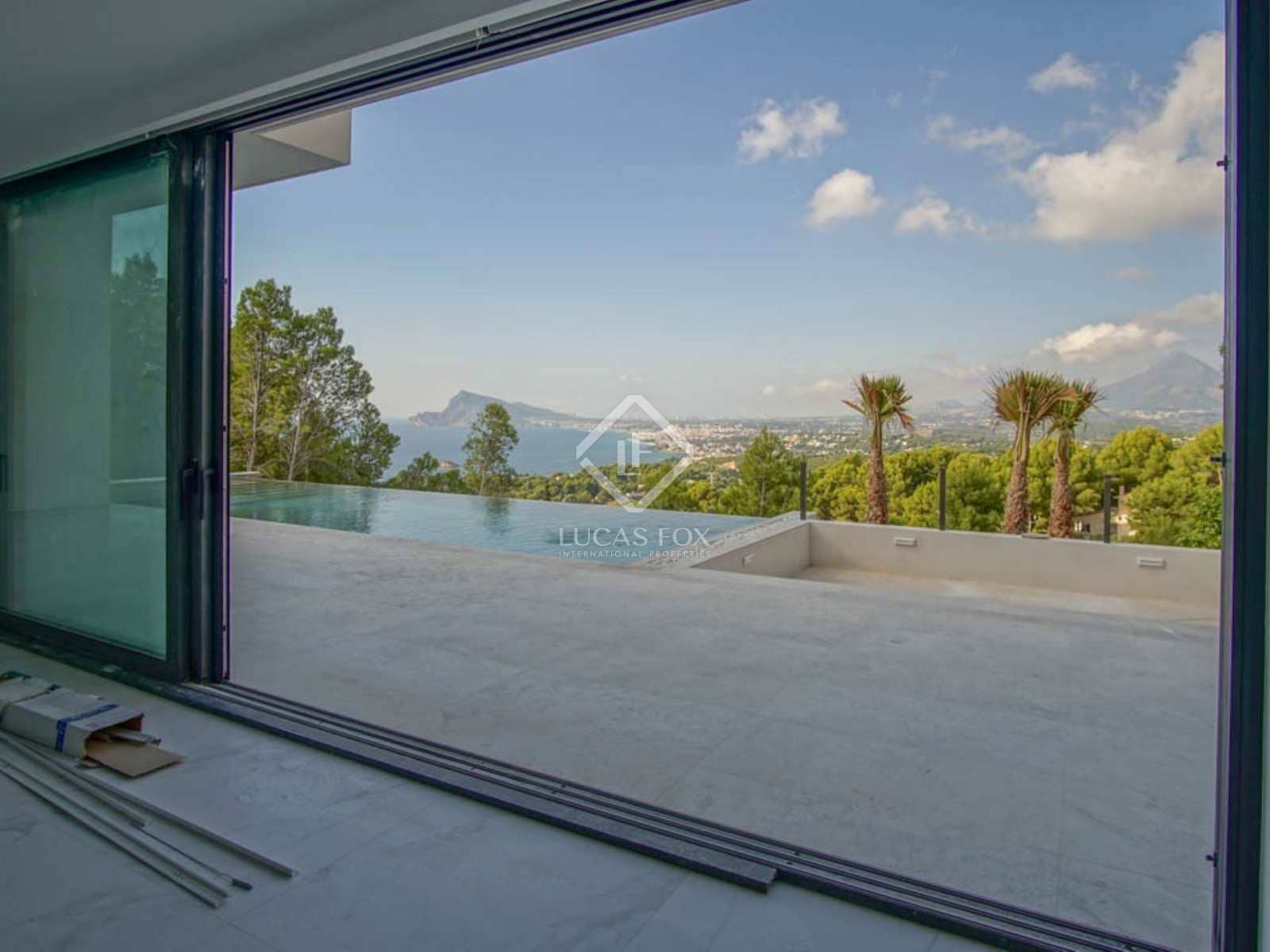 5 bedroom Villa for sale in Altea with pool garage - € 2,500,000 (Ref: 7800712)