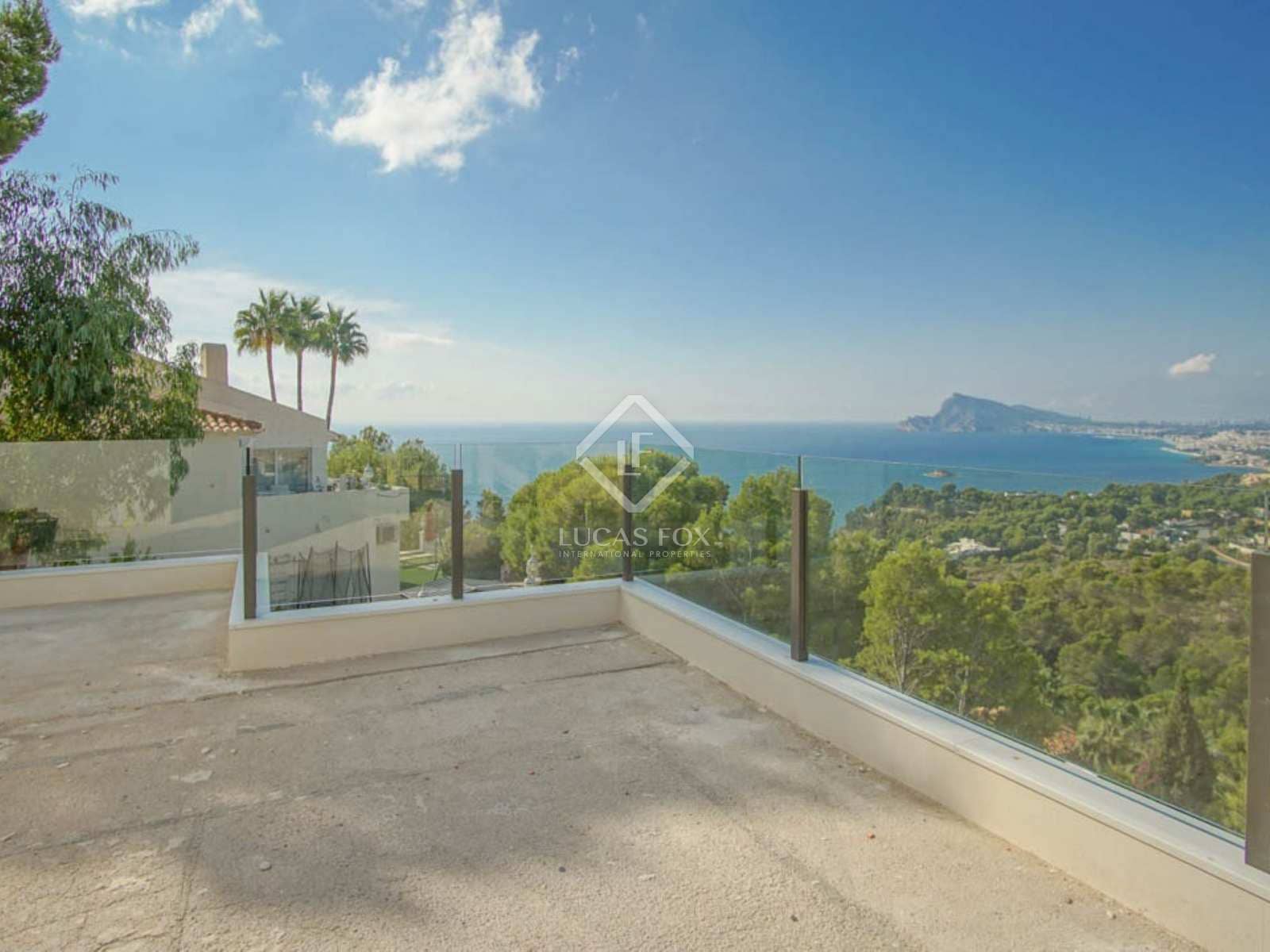 5 bedroom Villa for sale in Altea with pool garage - € 2,500,000 (Ref: 7800712)