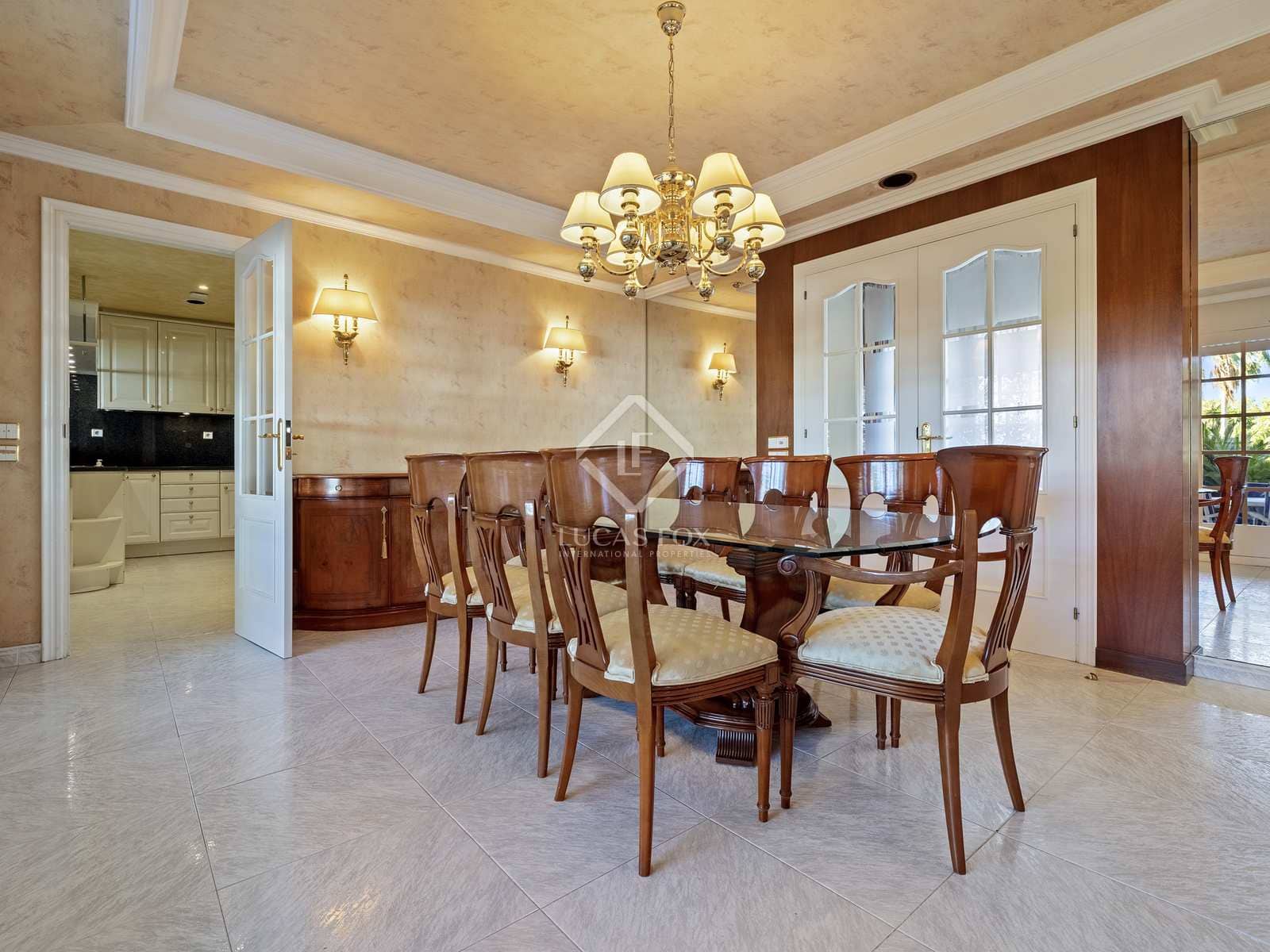 5 soveværelse Villa til salg i Tarragona by med swimmingpool garage - € 1.075.000 (Ref: 7808132)