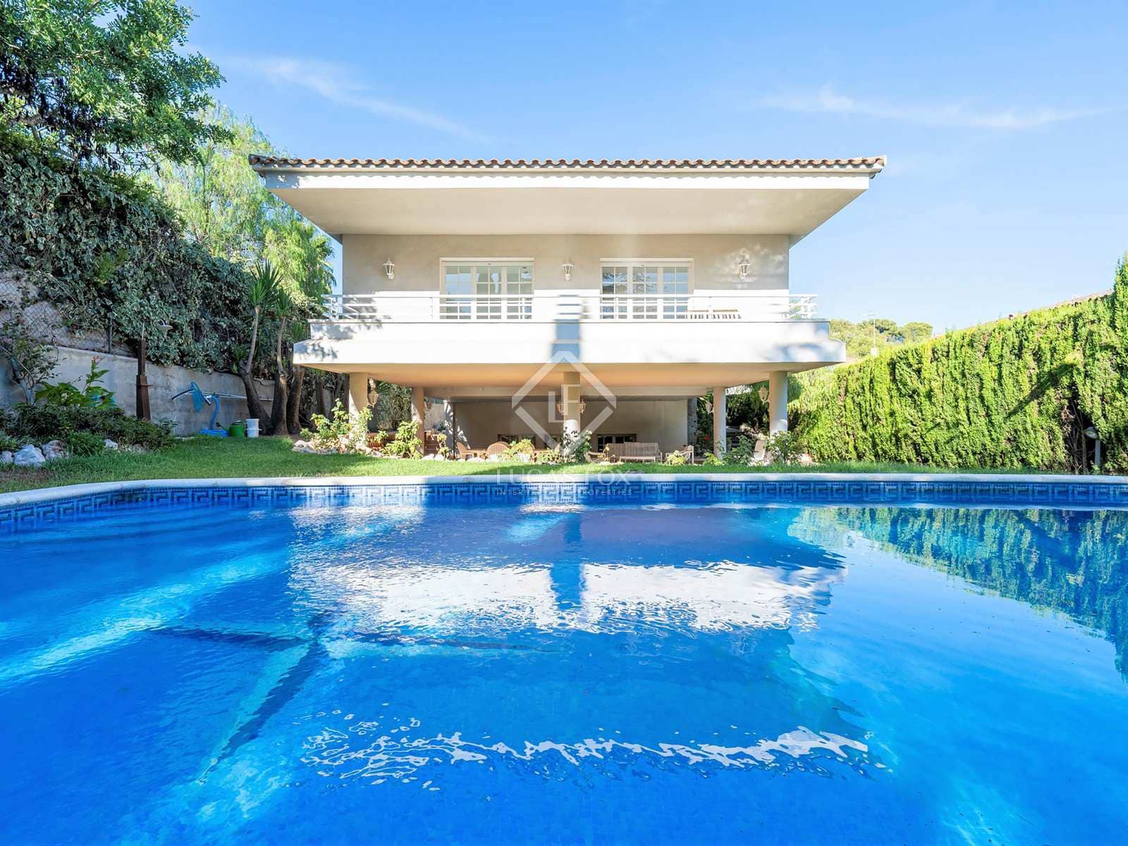 5 soveværelse Villa til salg i Tarragona by med swimmingpool garage - € 1.075.000 (Ref: 7808132)