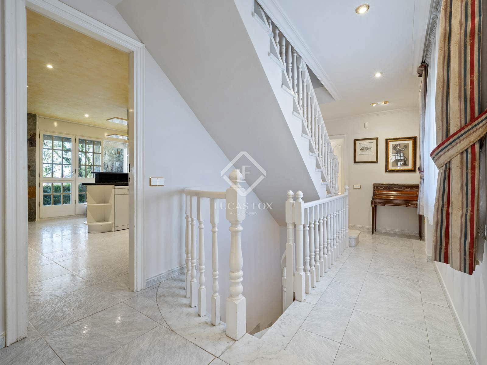 5 soveværelse Villa til salg i Tarragona by med swimmingpool garage - € 1.075.000 (Ref: 7808132)