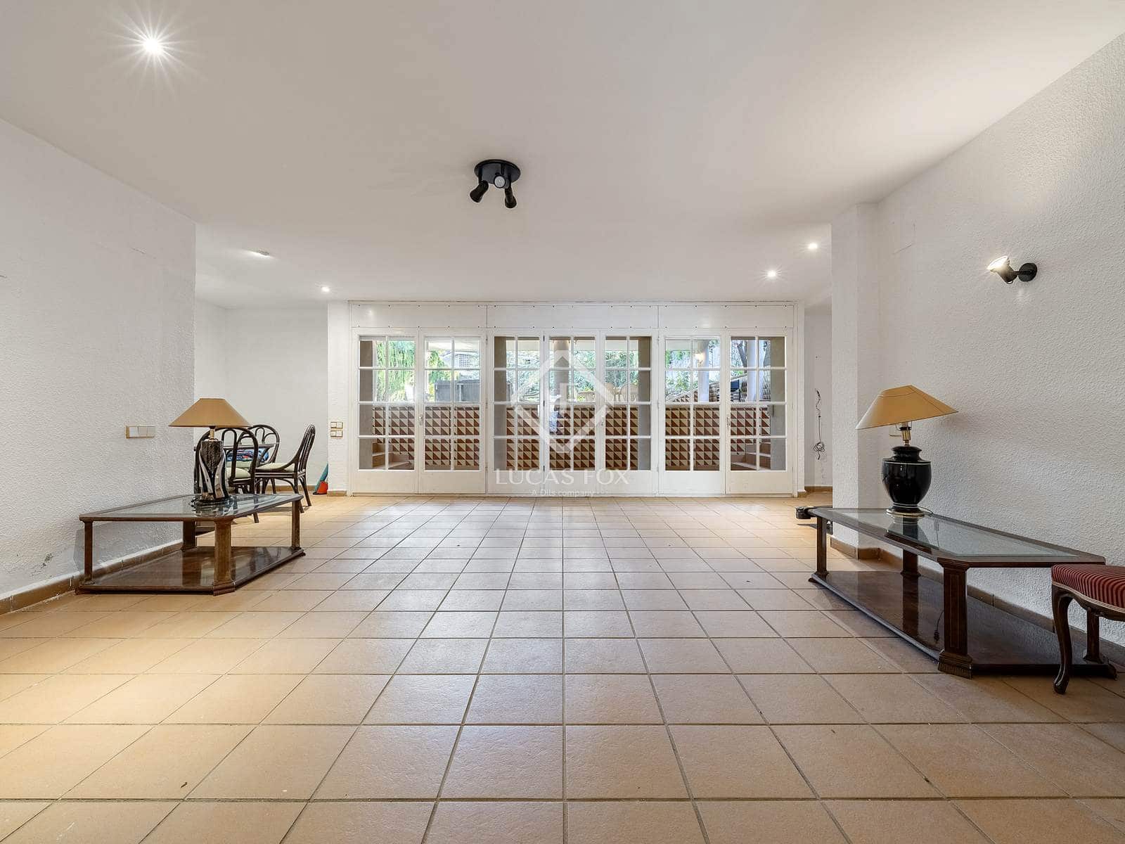 5 soveværelse Villa til salg i Tarragona by med swimmingpool garage - € 1.075.000 (Ref: 7808132)