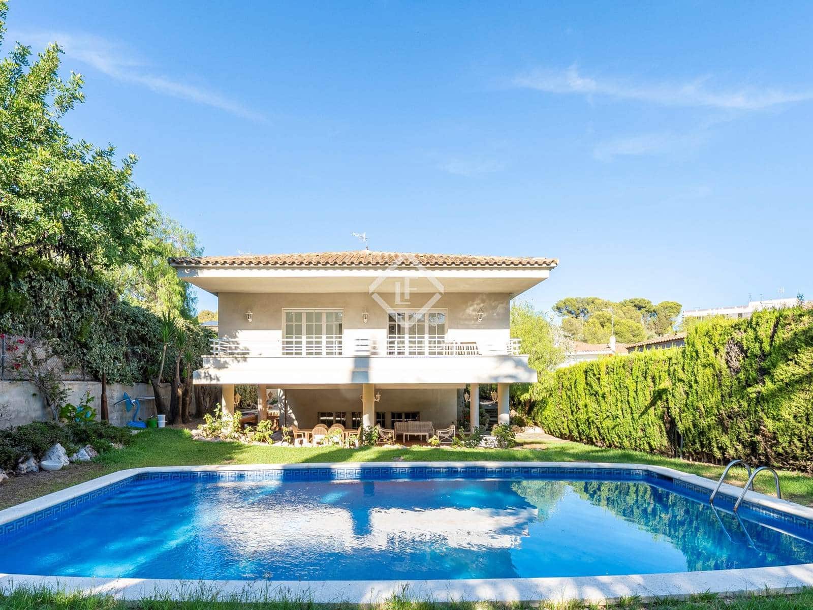5 soveværelse Villa til salg i Tarragona by med swimmingpool garage - € 1.075.000 (Ref: 7808132)
