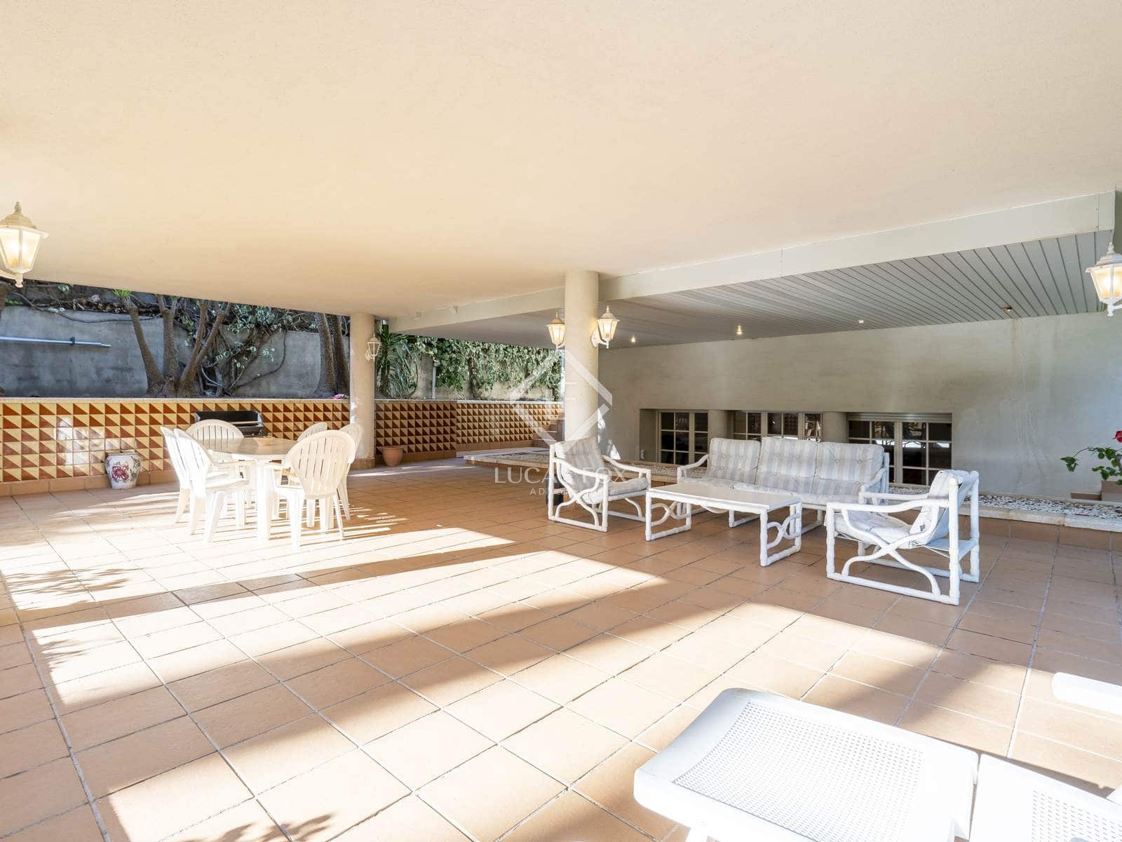 5 soveværelse Villa til salg i Tarragona by med swimmingpool garage - € 1.075.000 (Ref: 7808132)