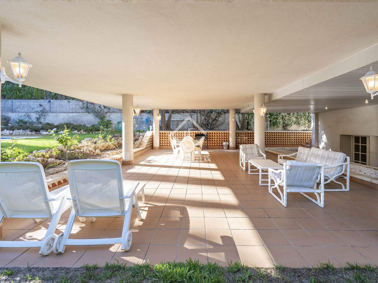 5 soveværelse Villa til salg i Tarragona by med swimmingpool garage - € 1.075.000 (Ref: 7808132)