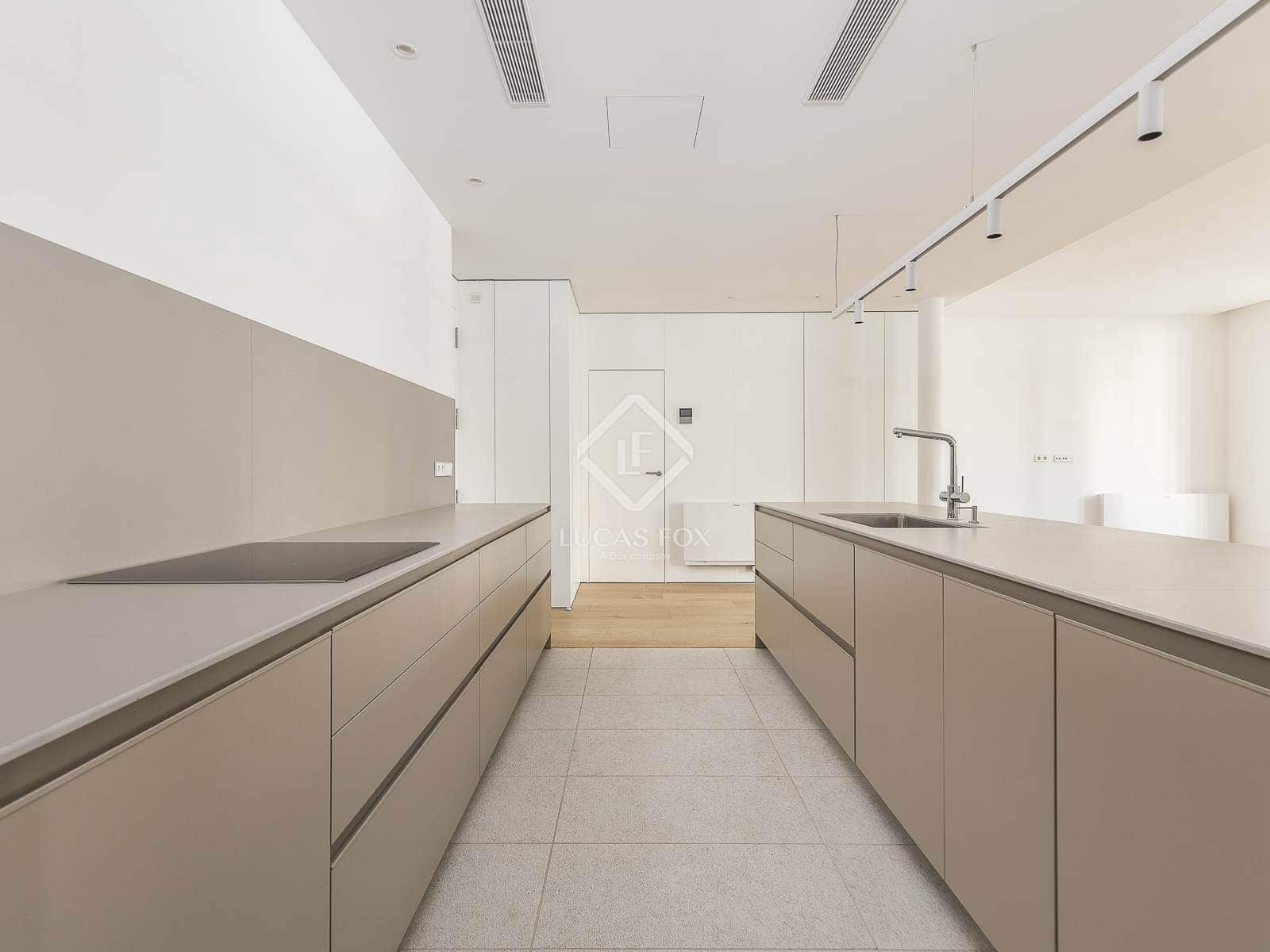 2 slaapkamer Appartement te koop in Barcelona stad - € 1.890.000 (Ref: 7816515)