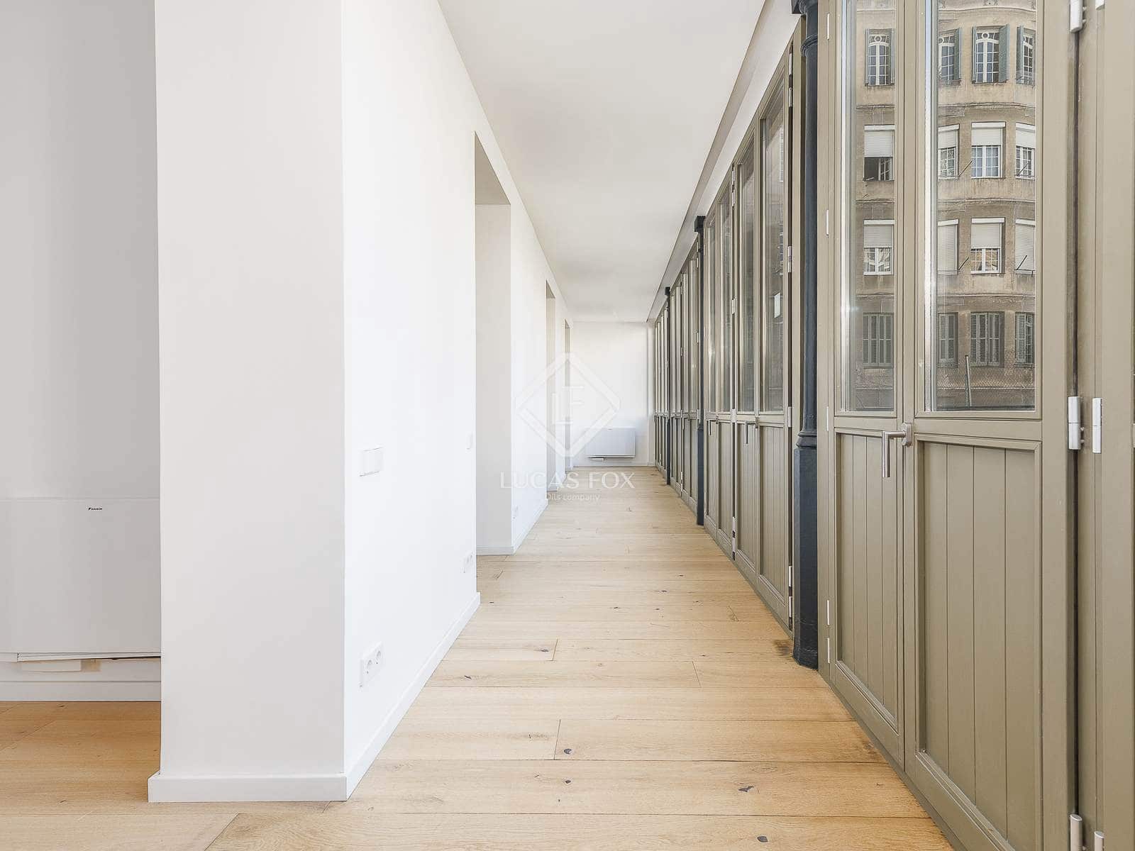 2 slaapkamer Appartement te koop in Barcelona stad - € 1.890.000 (Ref: 7816515)