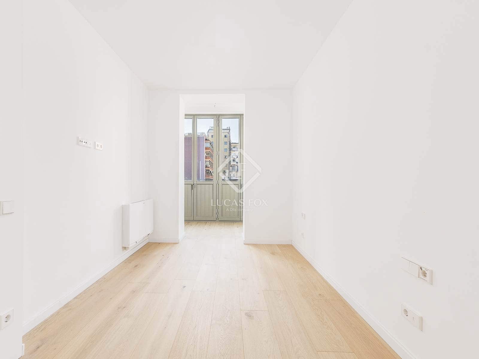 2 slaapkamer Appartement te koop in Barcelona stad - € 1.890.000 (Ref: 7816515)