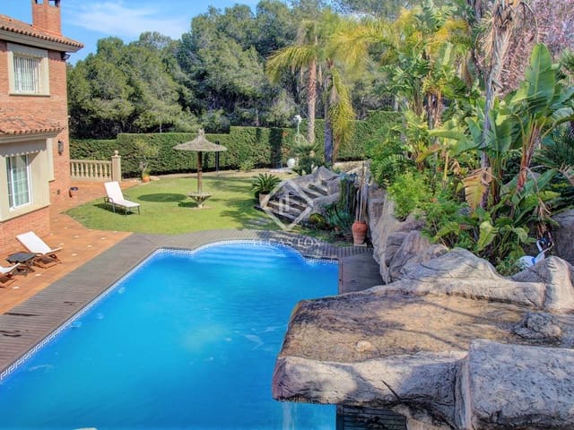 7 slaapkamer Villa te koop in Tarragona stad met zwembad garage - € 1.985.000 (Ref: 7816524)
