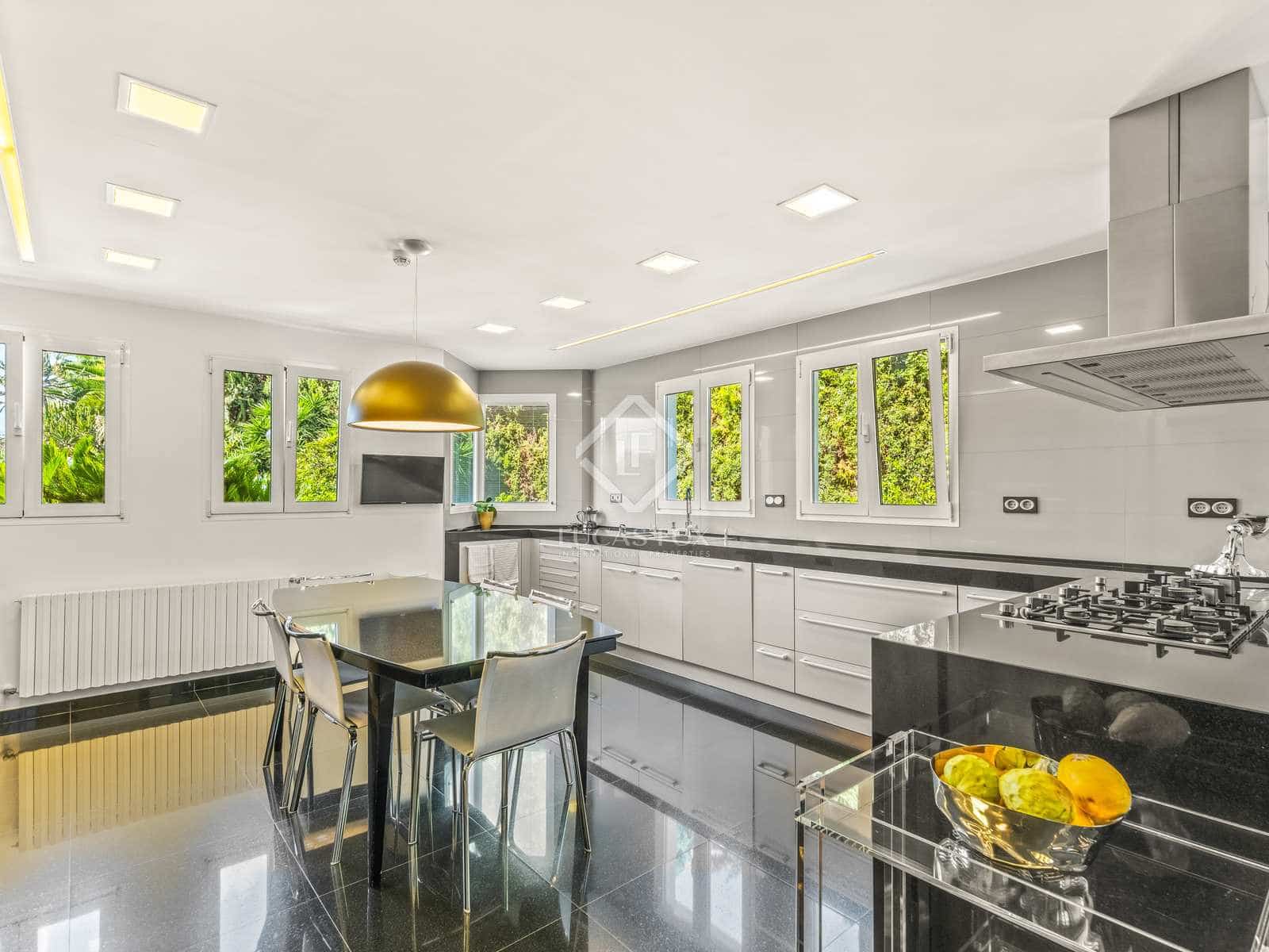 5 chambre Villa/Maison à vendre à Alicante ville avec piscine garage - 5 500 000 € (Ref: 7821059)