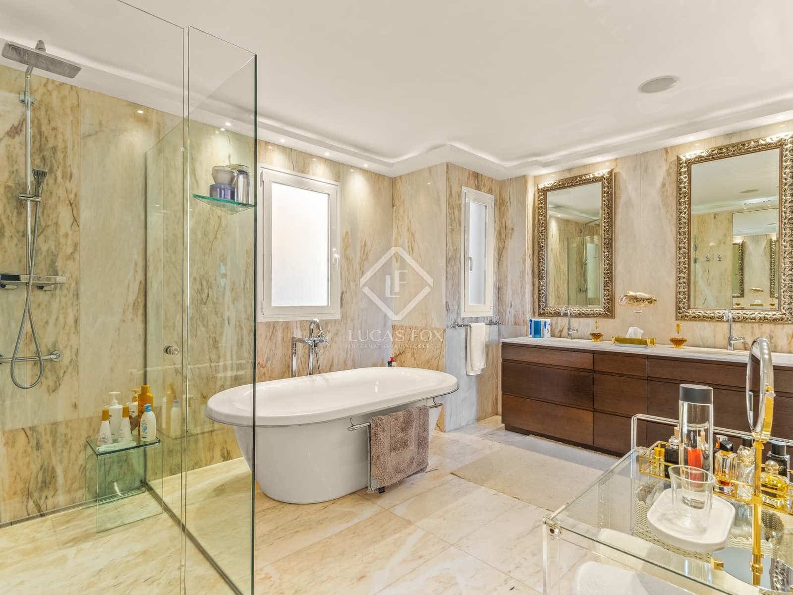 5 chambre Villa/Maison à vendre à Alicante ville avec piscine garage - 5 500 000 € (Ref: 7821059)