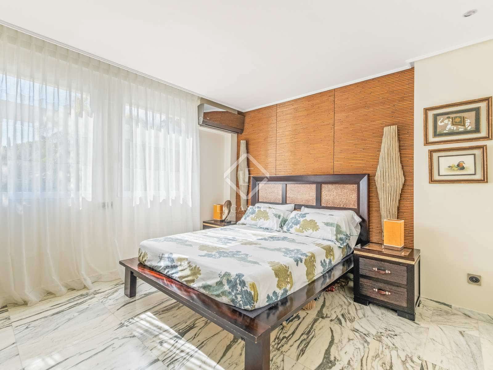 5 chambre Villa/Maison à vendre à Alicante ville avec piscine garage - 5 500 000 € (Ref: 7821059)