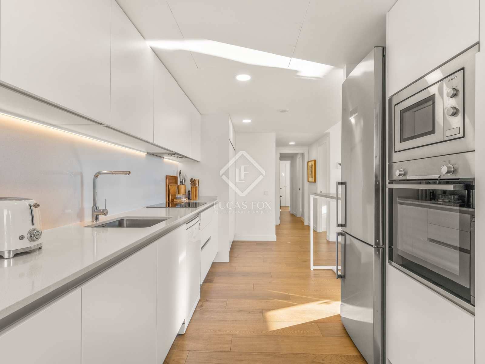 3 sovrum Takvåning till salu i Alicante stad med pool garage - 975 000 € (Ref: 7822972)