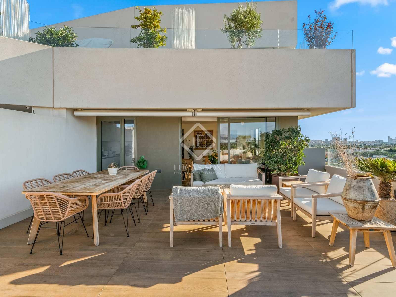 3 sovrum Takvåning till salu i Alicante stad med pool garage - 975 000 € (Ref: 7822972)