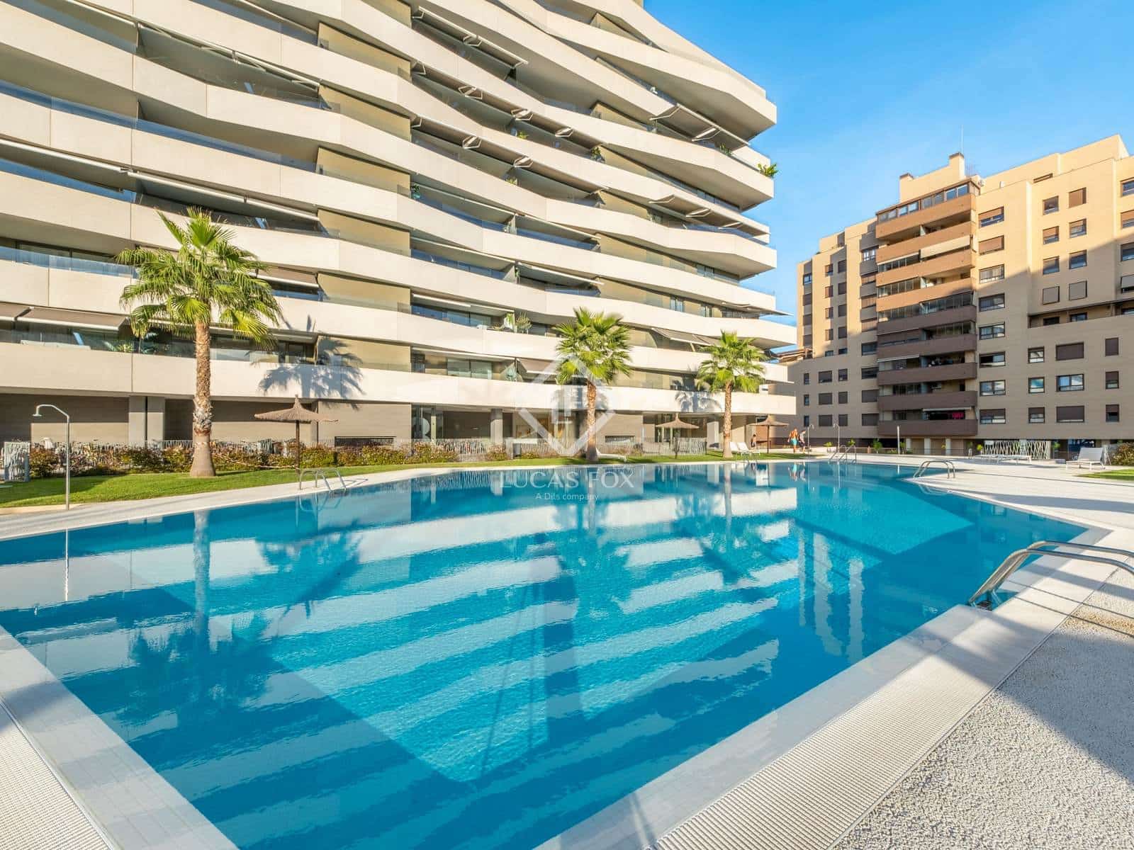 3 sovrum Takvåning till salu i Alicante stad med pool garage - 975 000 € (Ref: 7822972)