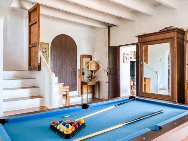 7 slaapkamer Finca/Landhuis te koop in Es Mercadal met zwembad garage - € 5.900.000 (Ref: 7825650)