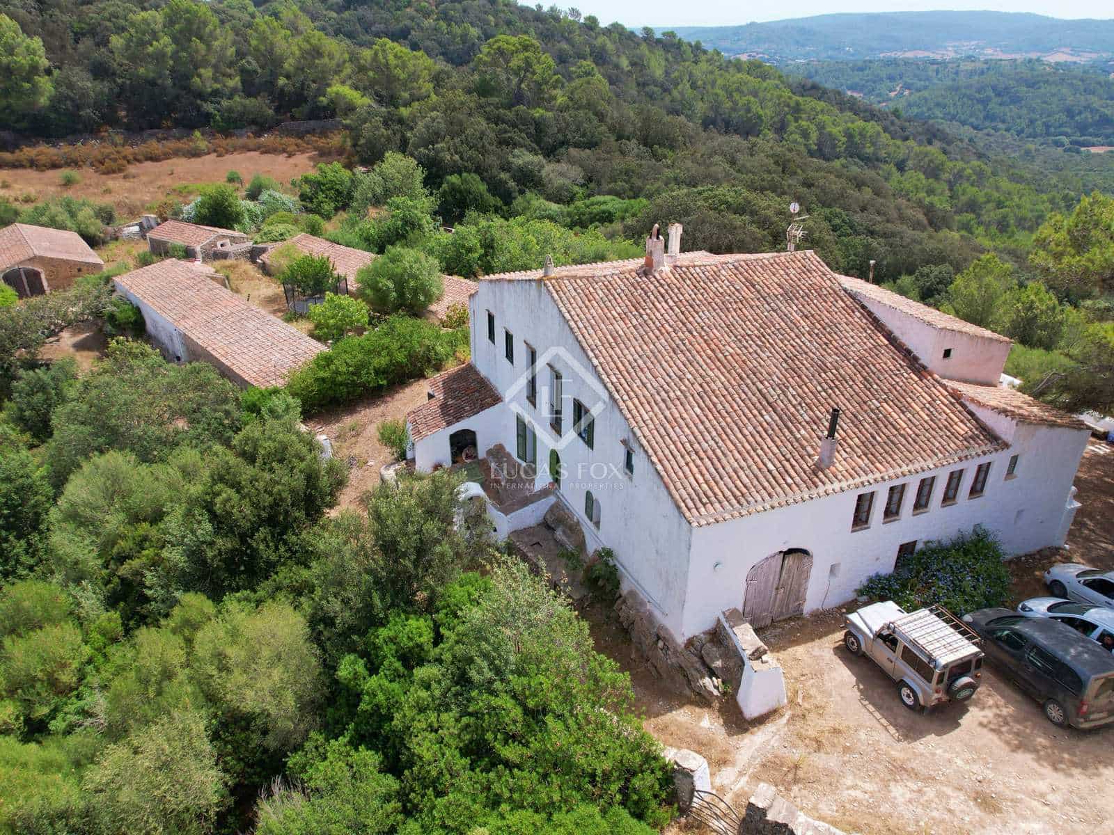 7 soveværelse Finca/Landehus til salg i Es Mercadal med swimmingpool garage - € 5.900.000 (Ref: 7825650)