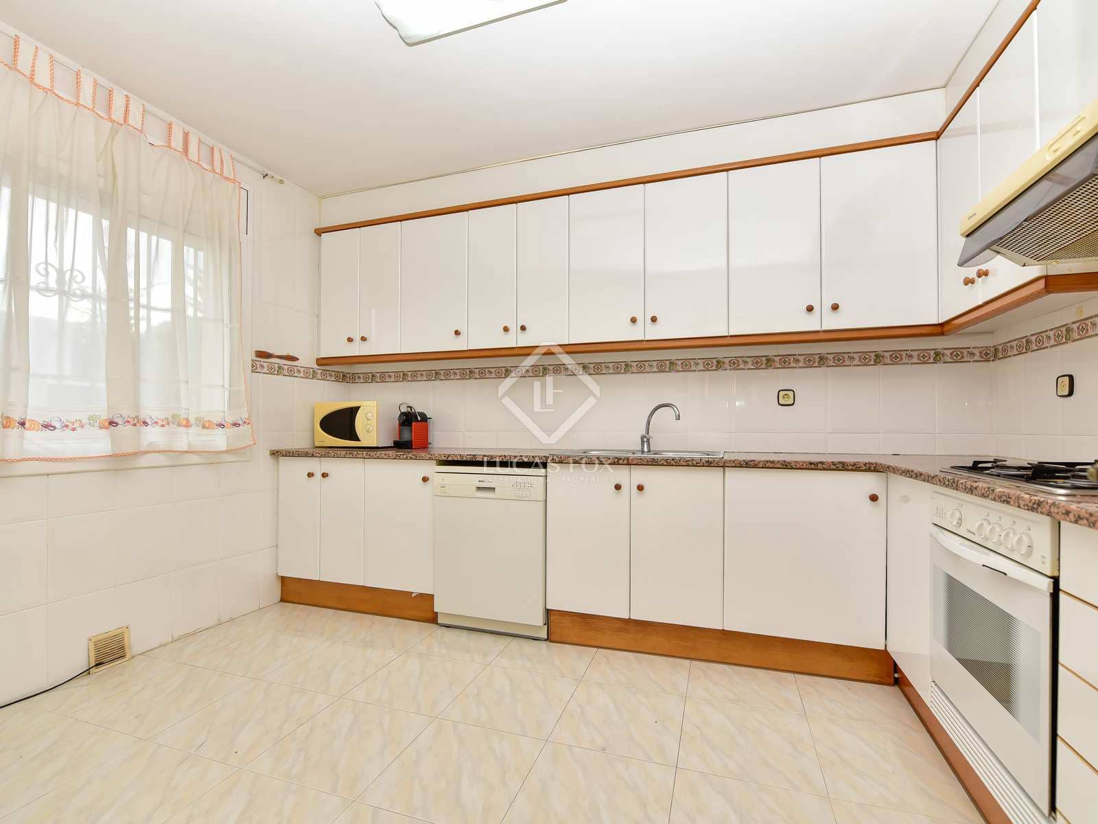 4 slaapkamer Villa te koop in Castell-Platja d'Aro met zwembad garage - € 425.000 (Ref: 7827196)