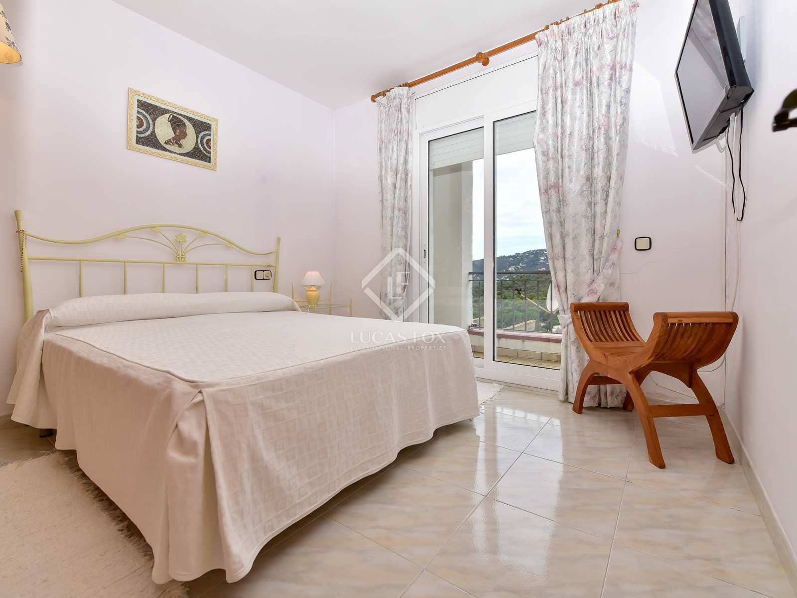 4 slaapkamer Villa te koop in Castell-Platja d'Aro met zwembad garage - € 425.000 (Ref: 7827196)