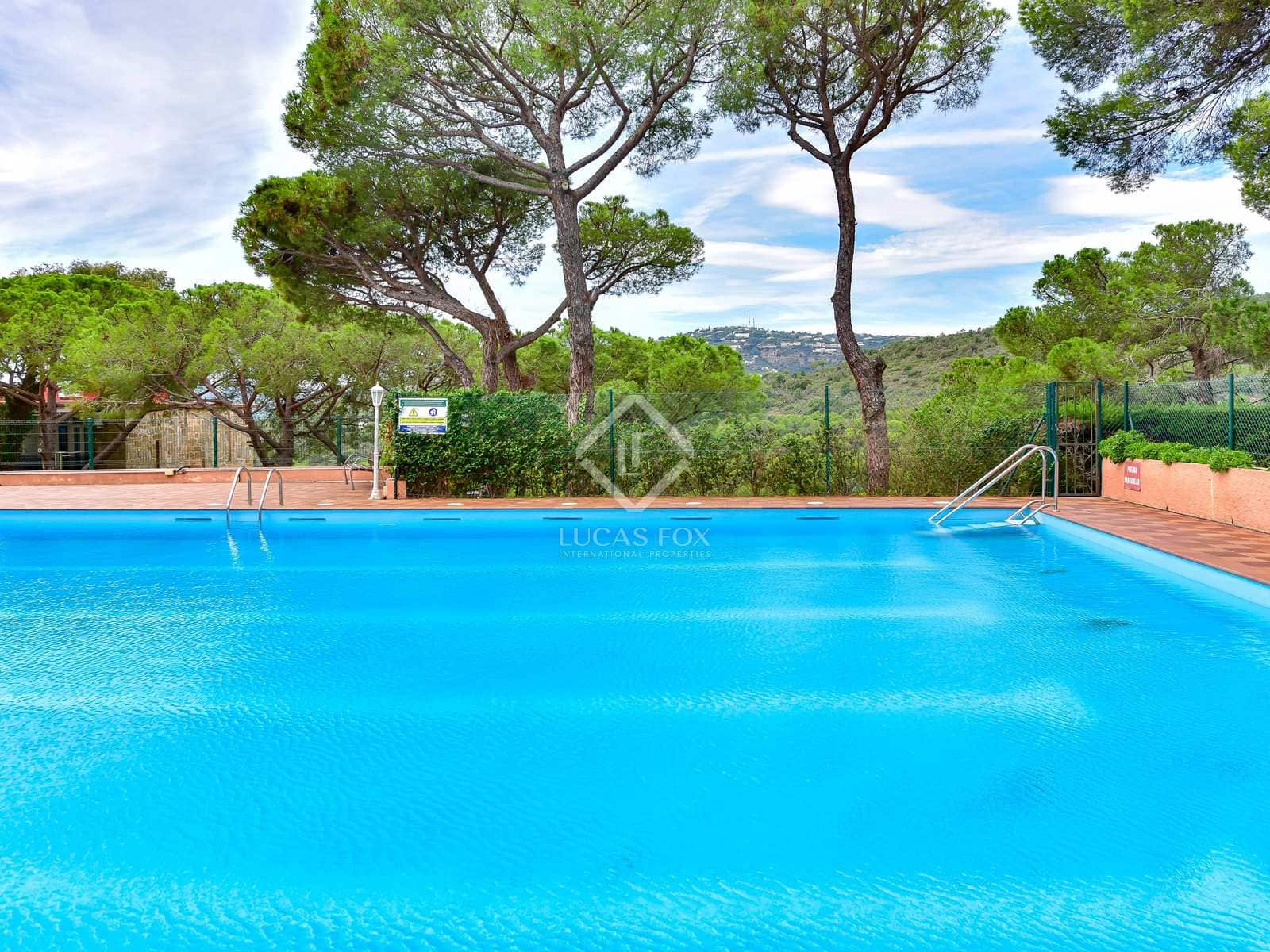 4 slaapkamer Villa te koop in Castell-Platja d'Aro met zwembad garage - € 425.000 (Ref: 7827196)