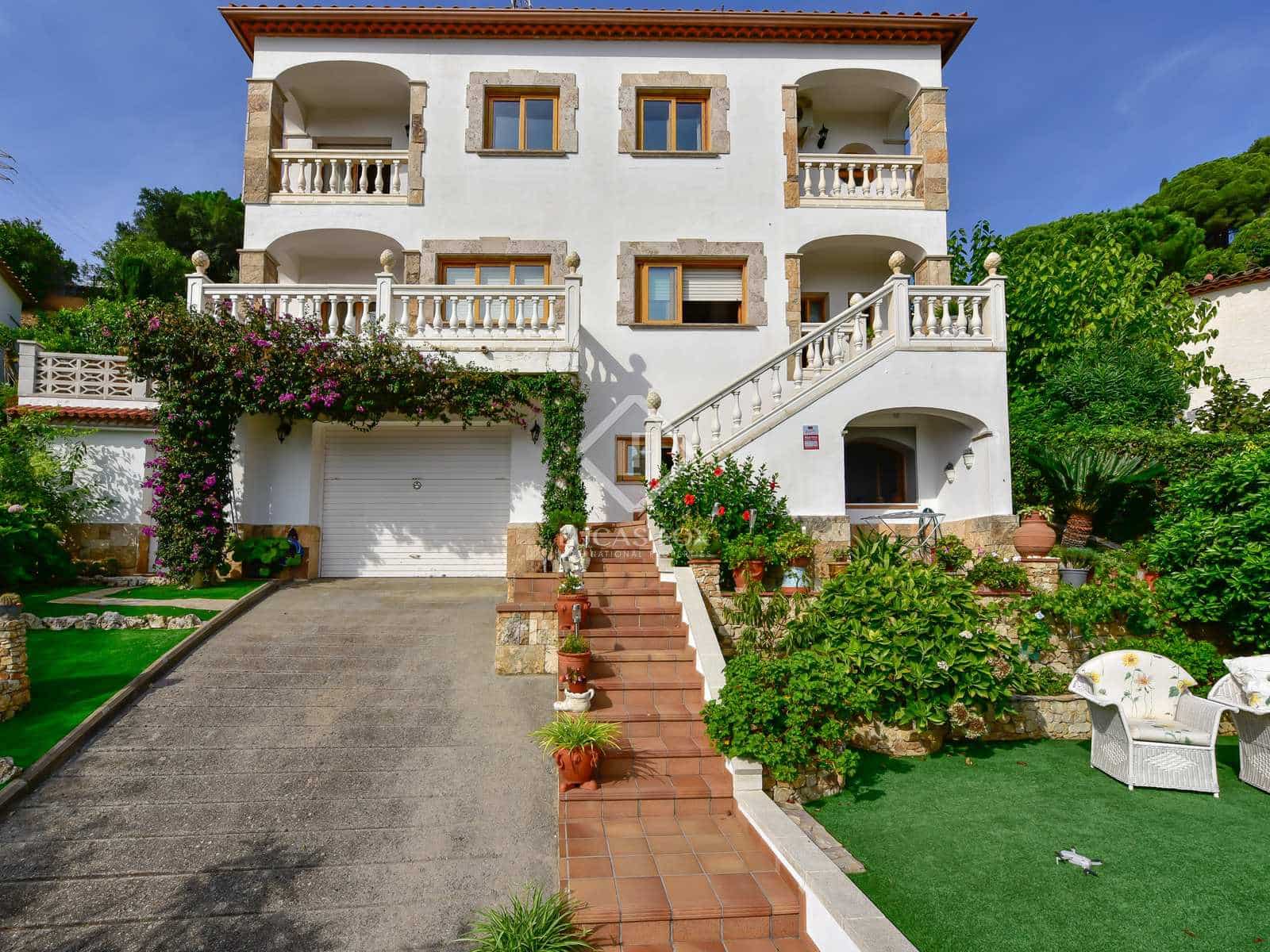 4 sypialnia Willa na sprzedaż w Platja d'Aro z garażem - 590 000 € (Ref: 7829235)