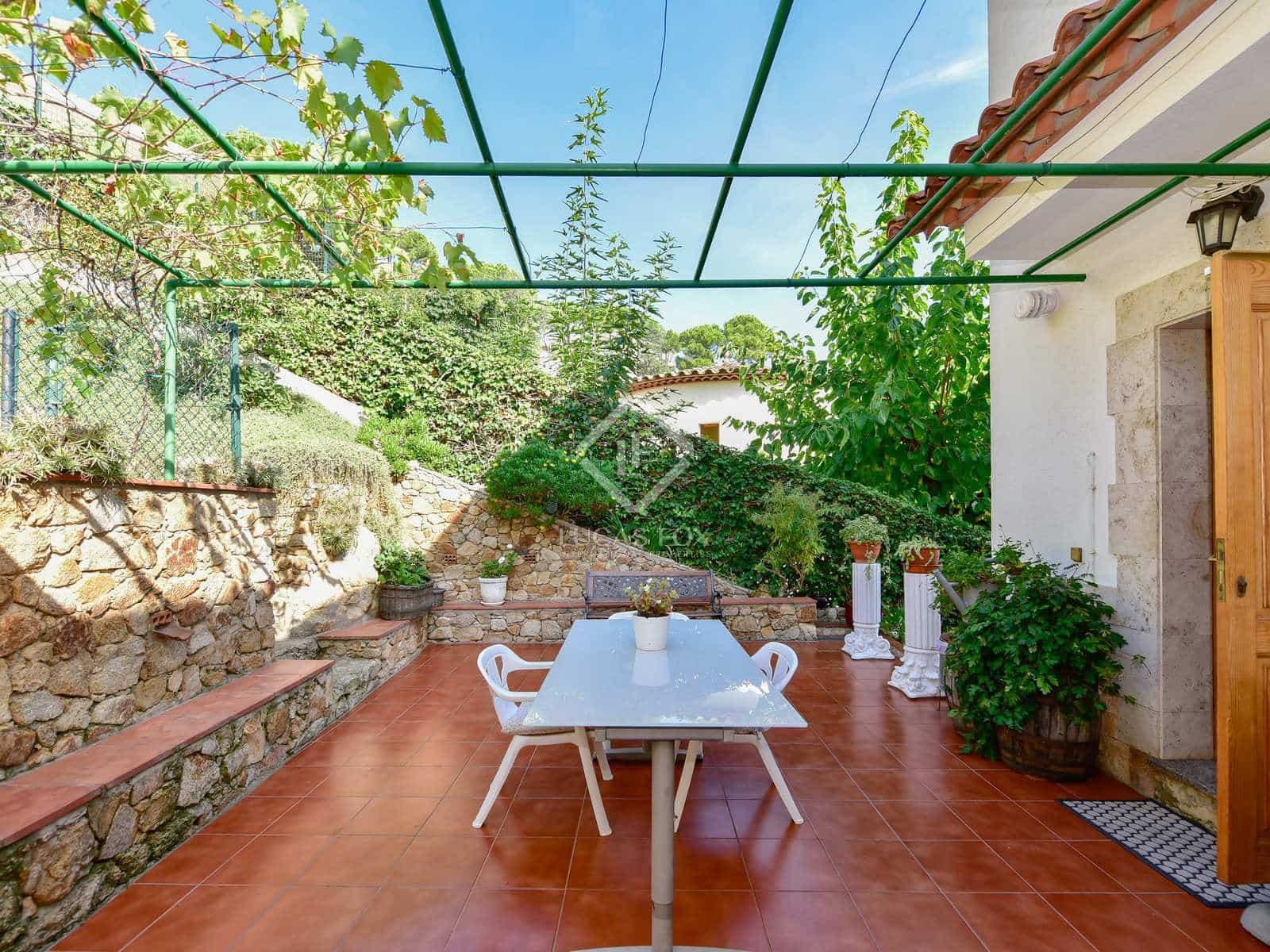 4 sypialnia Willa na sprzedaż w Platja d'Aro z garażem - 590 000 € (Ref: 7829235)