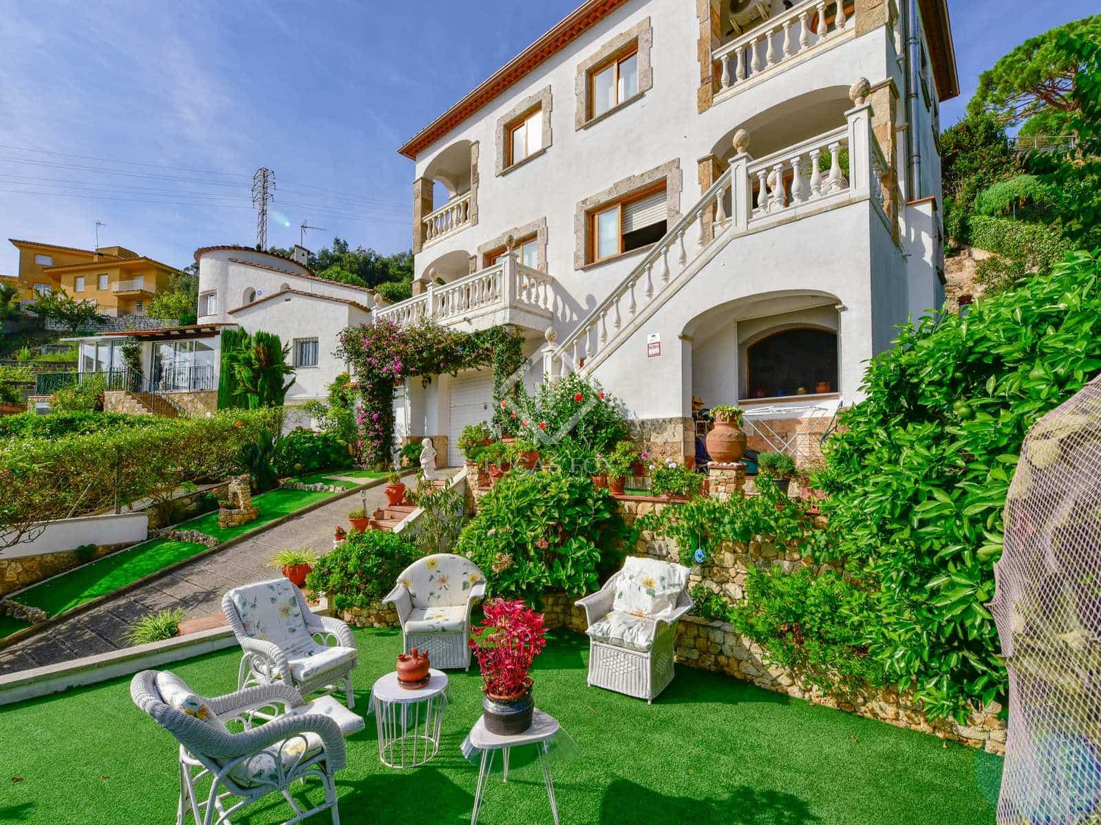 4 sypialnia Willa na sprzedaż w Platja d'Aro z garażem - 590 000 € (Ref: 7829235)