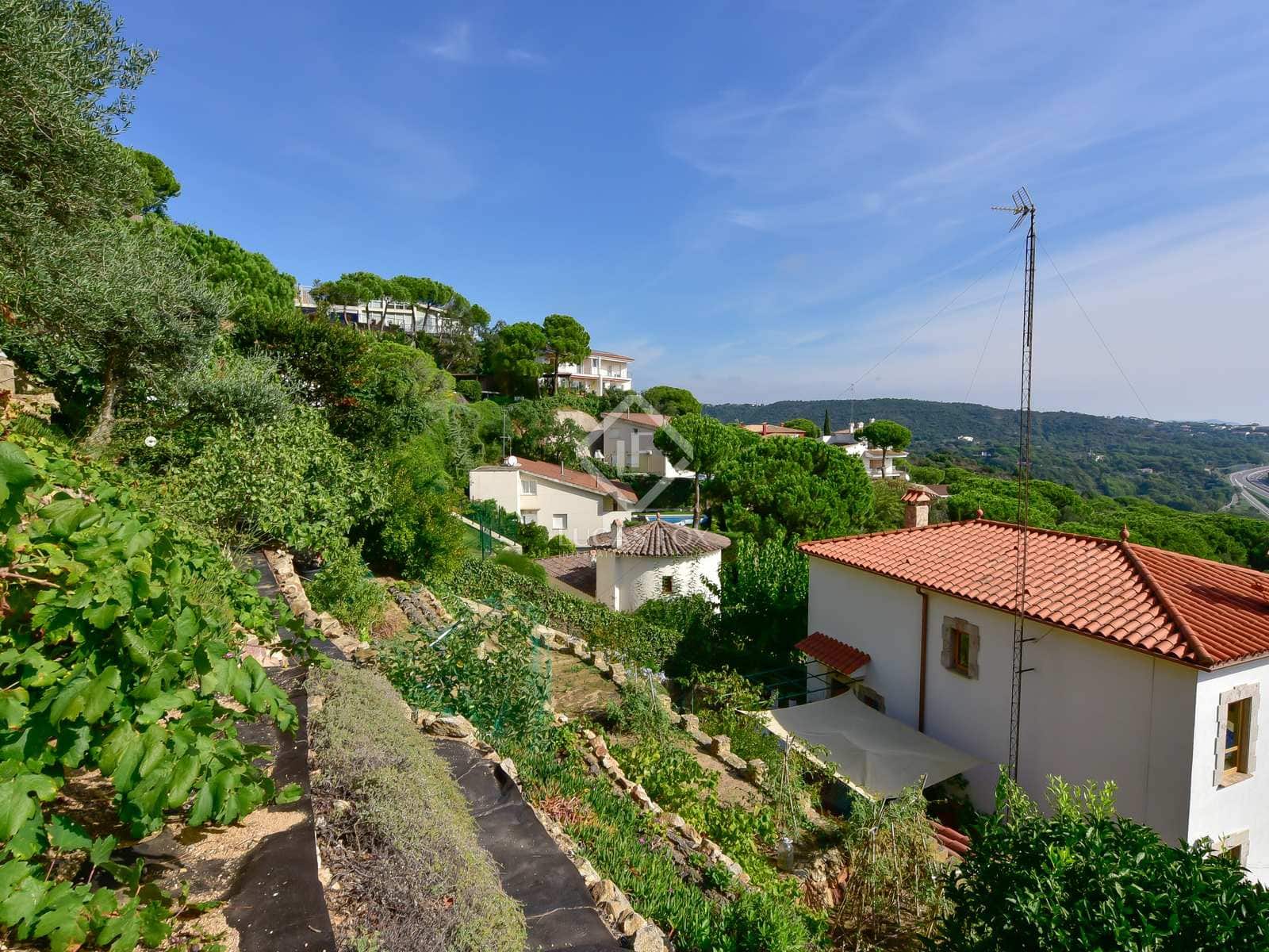 4 sypialnia Willa na sprzedaż w Platja d'Aro z garażem - 590 000 € (Ref: 7829235)