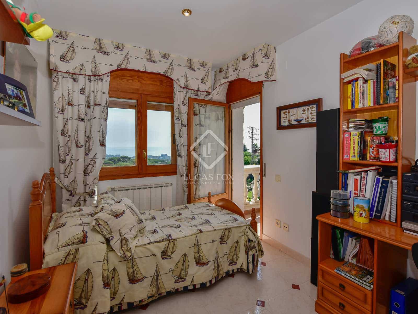 4 sypialnia Willa na sprzedaż w Platja d'Aro z garażem - 590 000 € (Ref: 7829235)