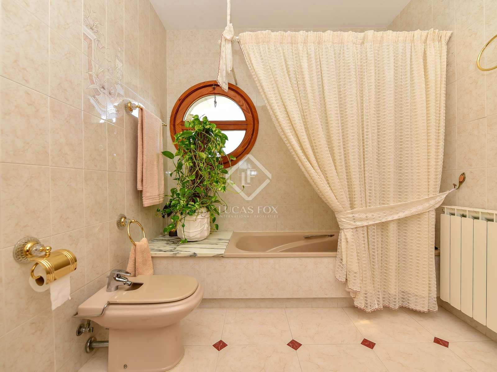 4 sypialnia Willa na sprzedaż w Platja d'Aro z garażem - 590 000 € (Ref: 7829235)