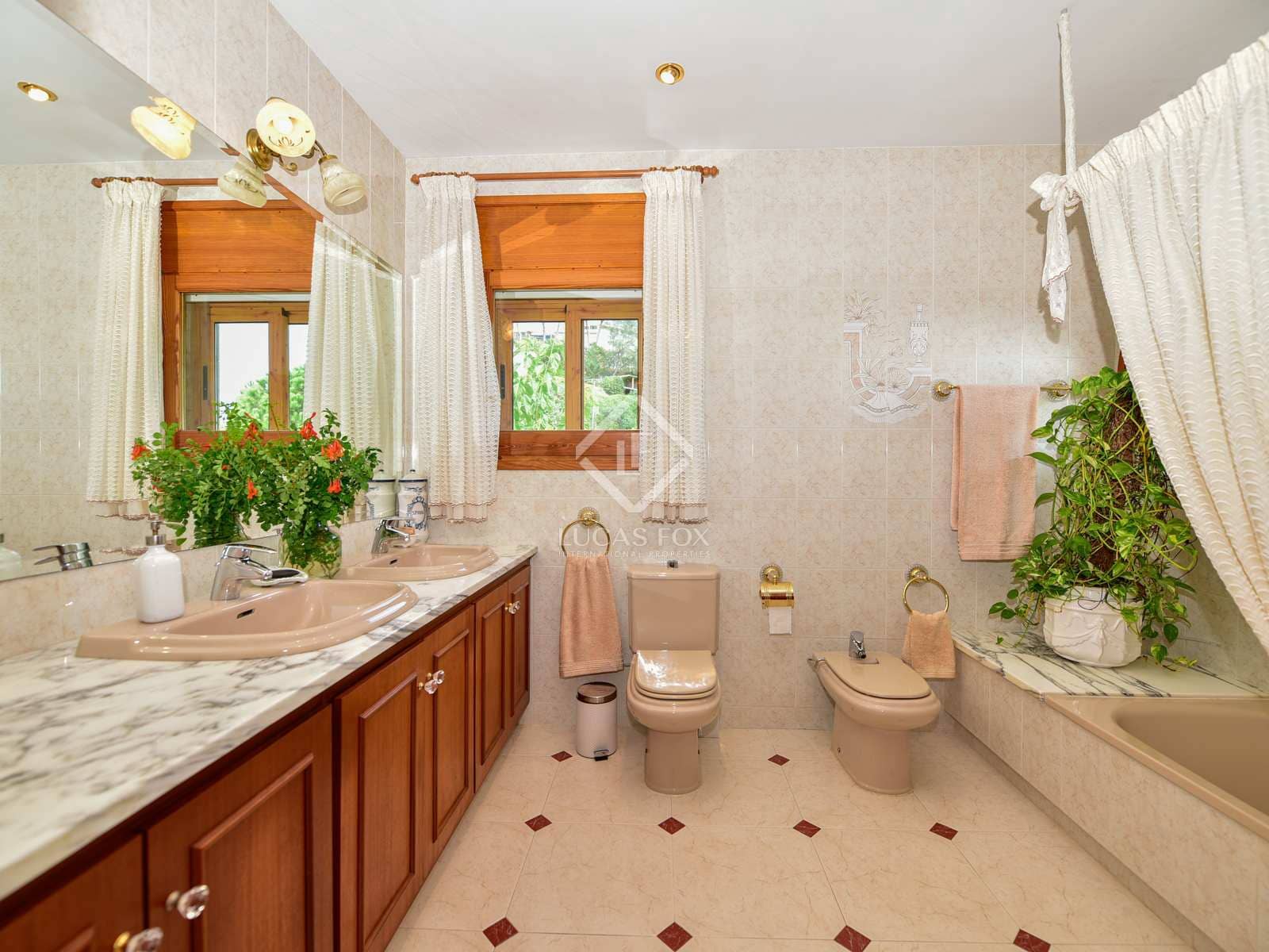 4 sypialnia Willa na sprzedaż w Platja d'Aro z garażem - 590 000 € (Ref: 7829235)