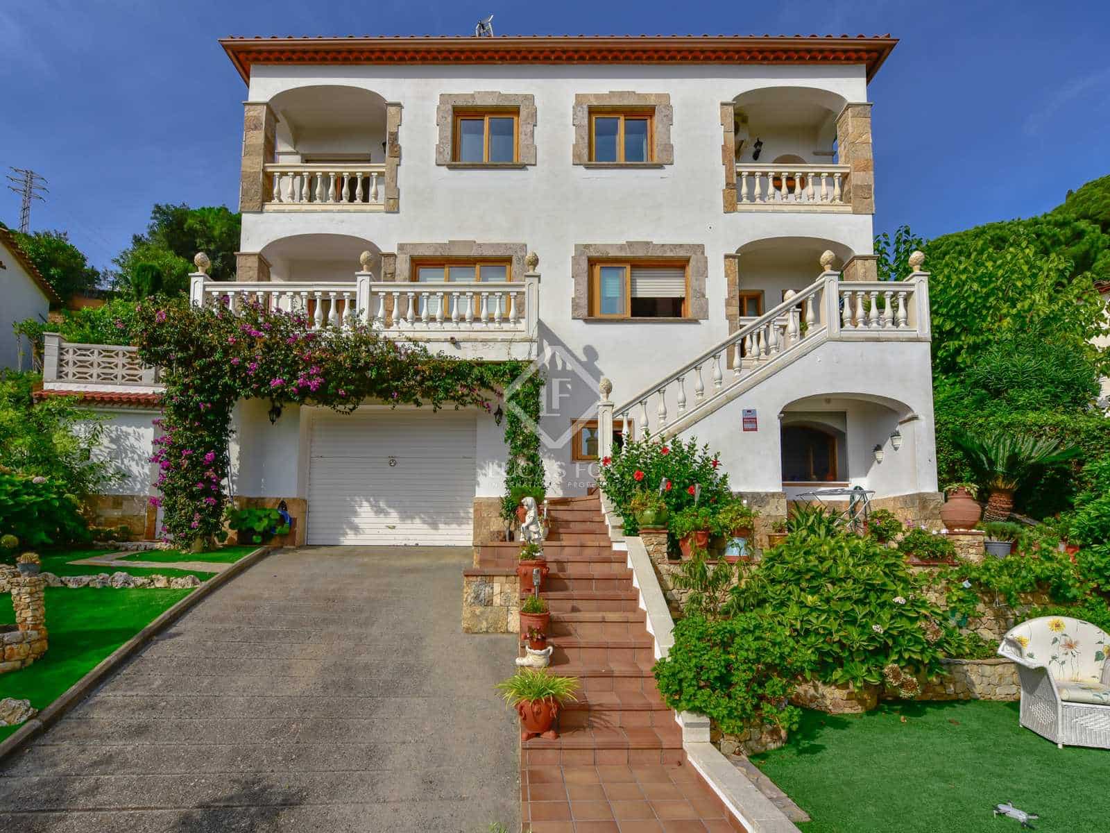4 sypialnia Willa na sprzedaż w Platja d'Aro z garażem - 590 000 € (Ref: 7829235)