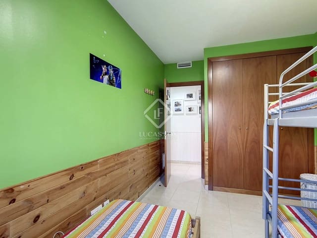 3 quarto Apartamento para venda em Cubelles com piscina garagem - 325 000 € (Ref: 7833805)