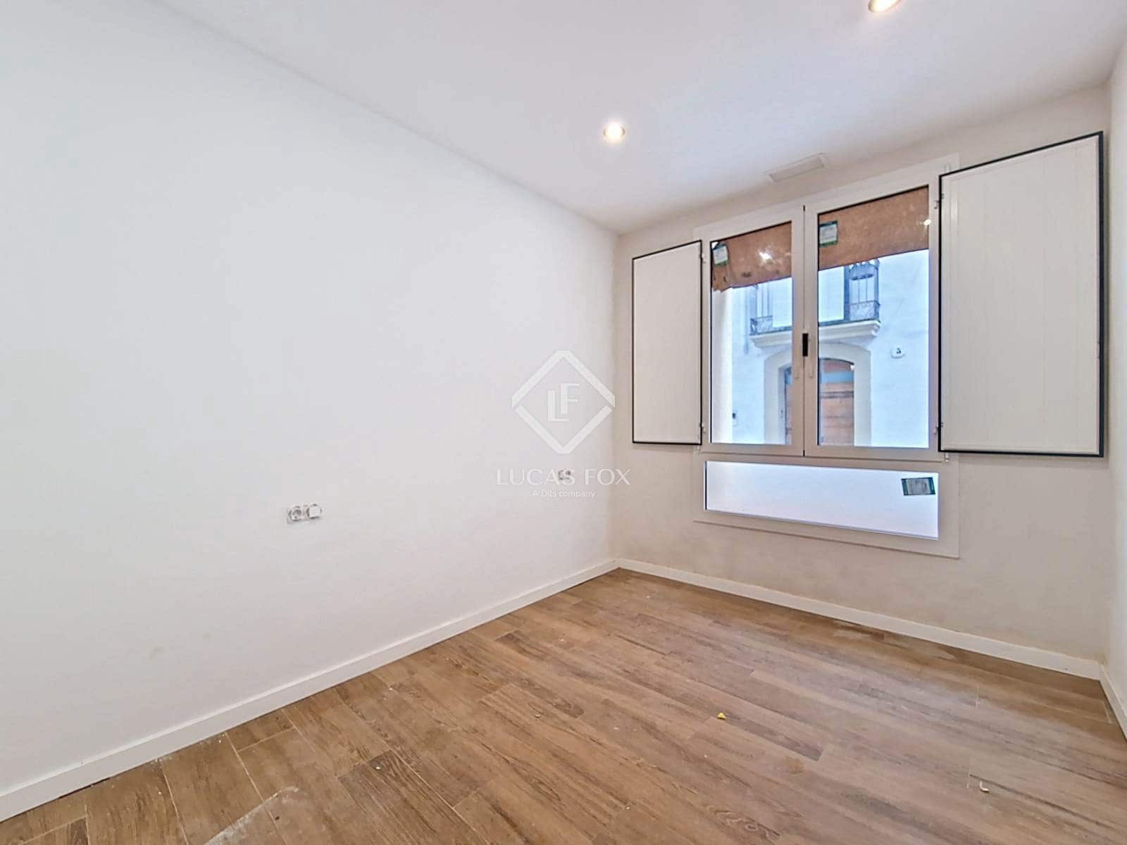 2 bedroom Apartment for sale in Vilanova i la Geltru - € 350,000 (Ref: 7837222)