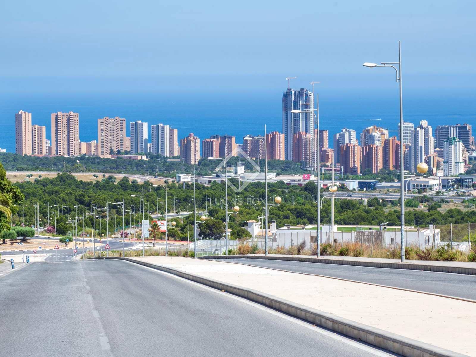 2 soveværelse Lejlighed til salg i Benidorm med swimmingpool garage - € 690.000 (Ref: 7846431)